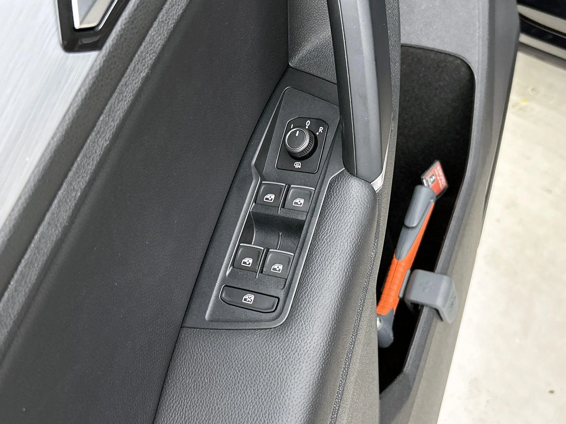 Volkswagen-Tiguan-image-21