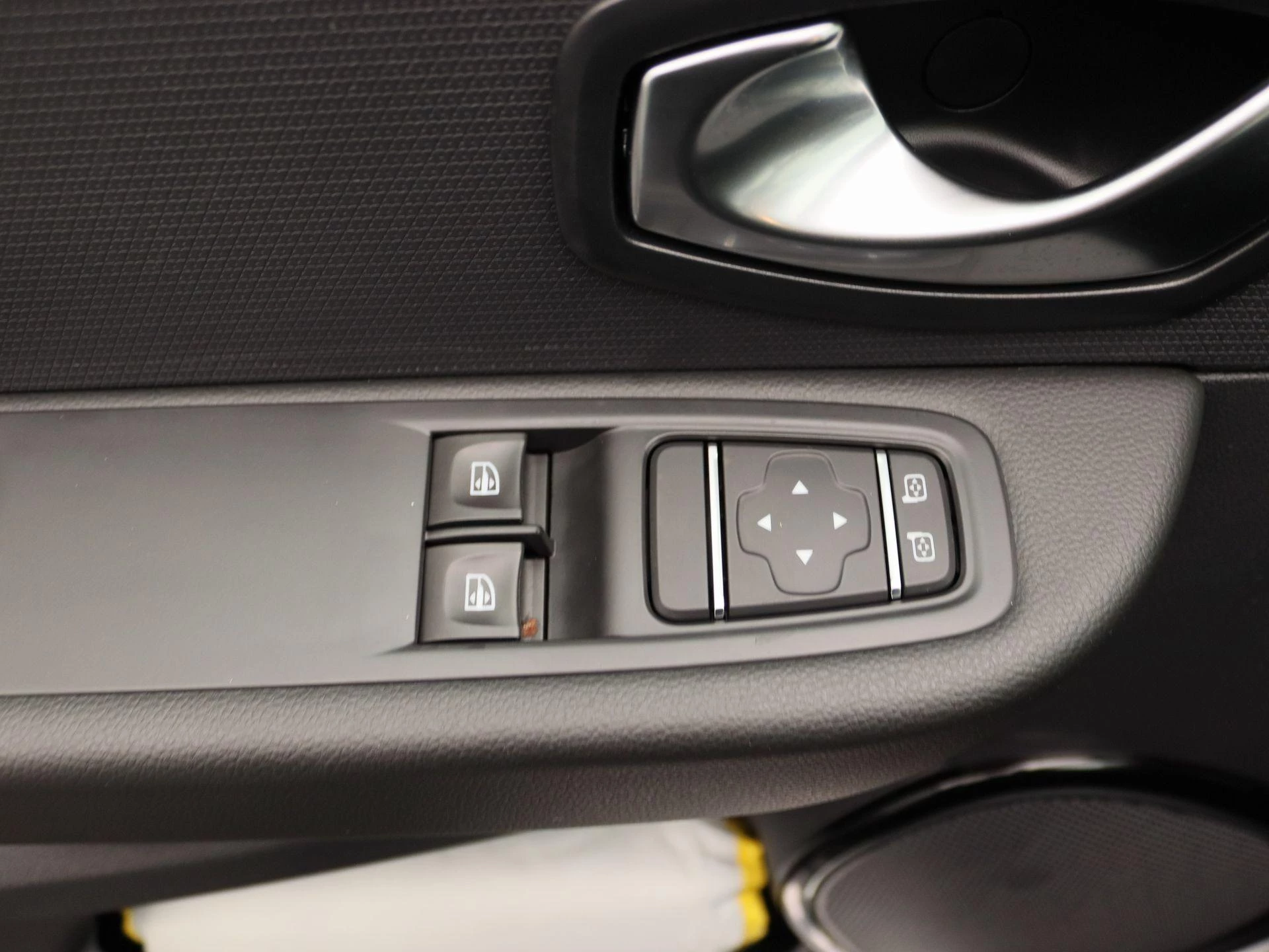Renault-Clio-image-20