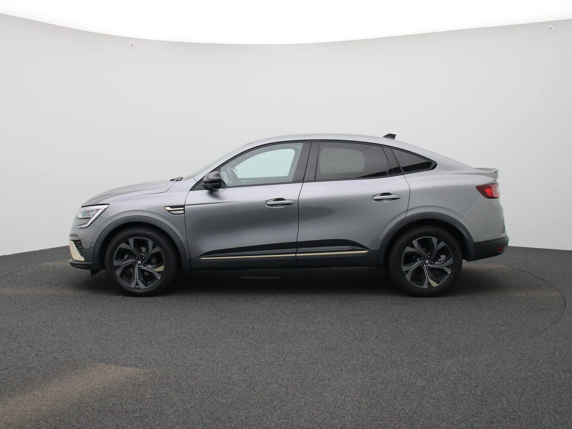Renault-Arkana-image-3