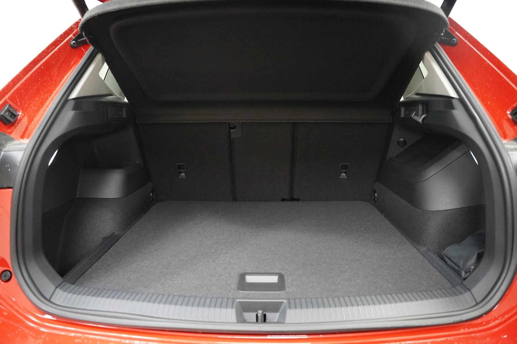 Volkswagen-Tiguan-image-11