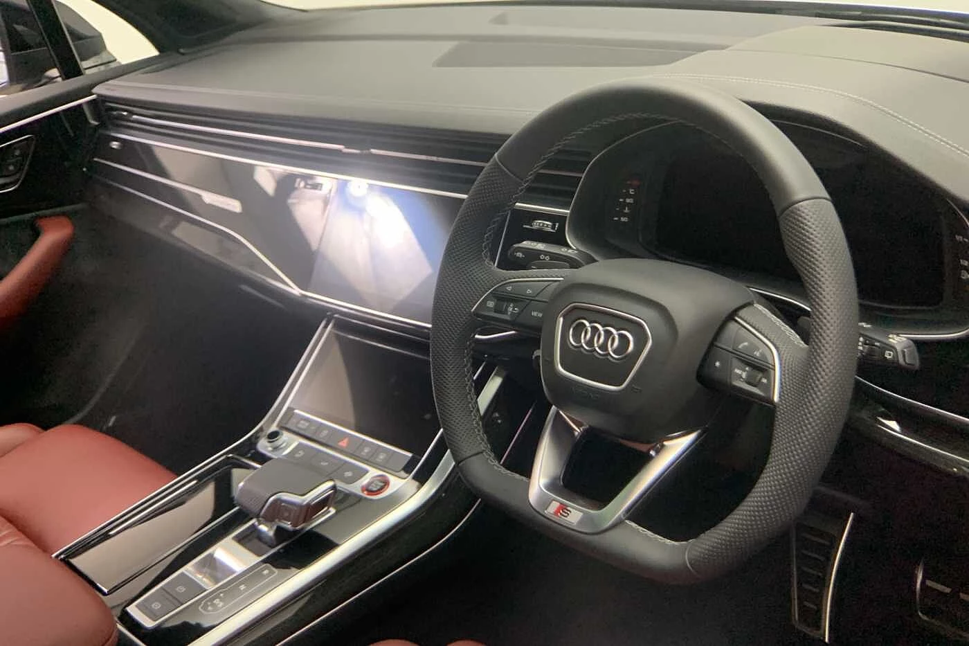 Audi-SQ7-image-5