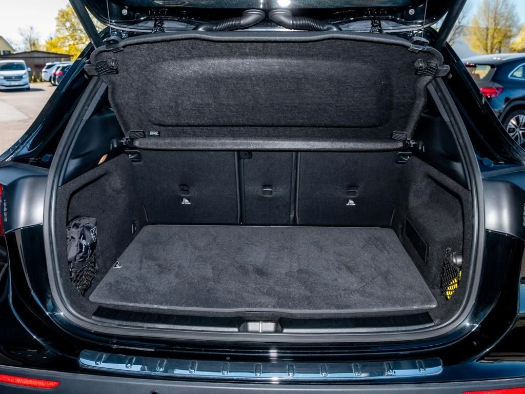 Mercedes-Benz-GLA 200 d-image-15