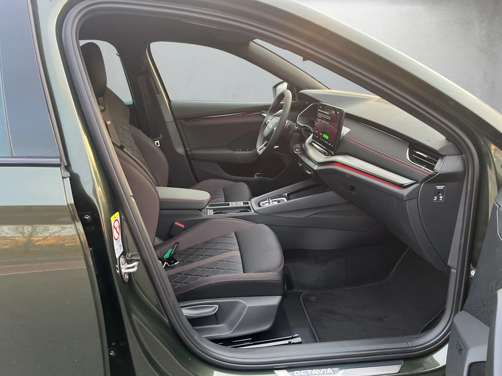 Škoda Octavia RS 2,0 TSI 195 kW (265 PS) 7-Gang-DSG Area View; Winter; Infotainment & Fahrassistenz Plus