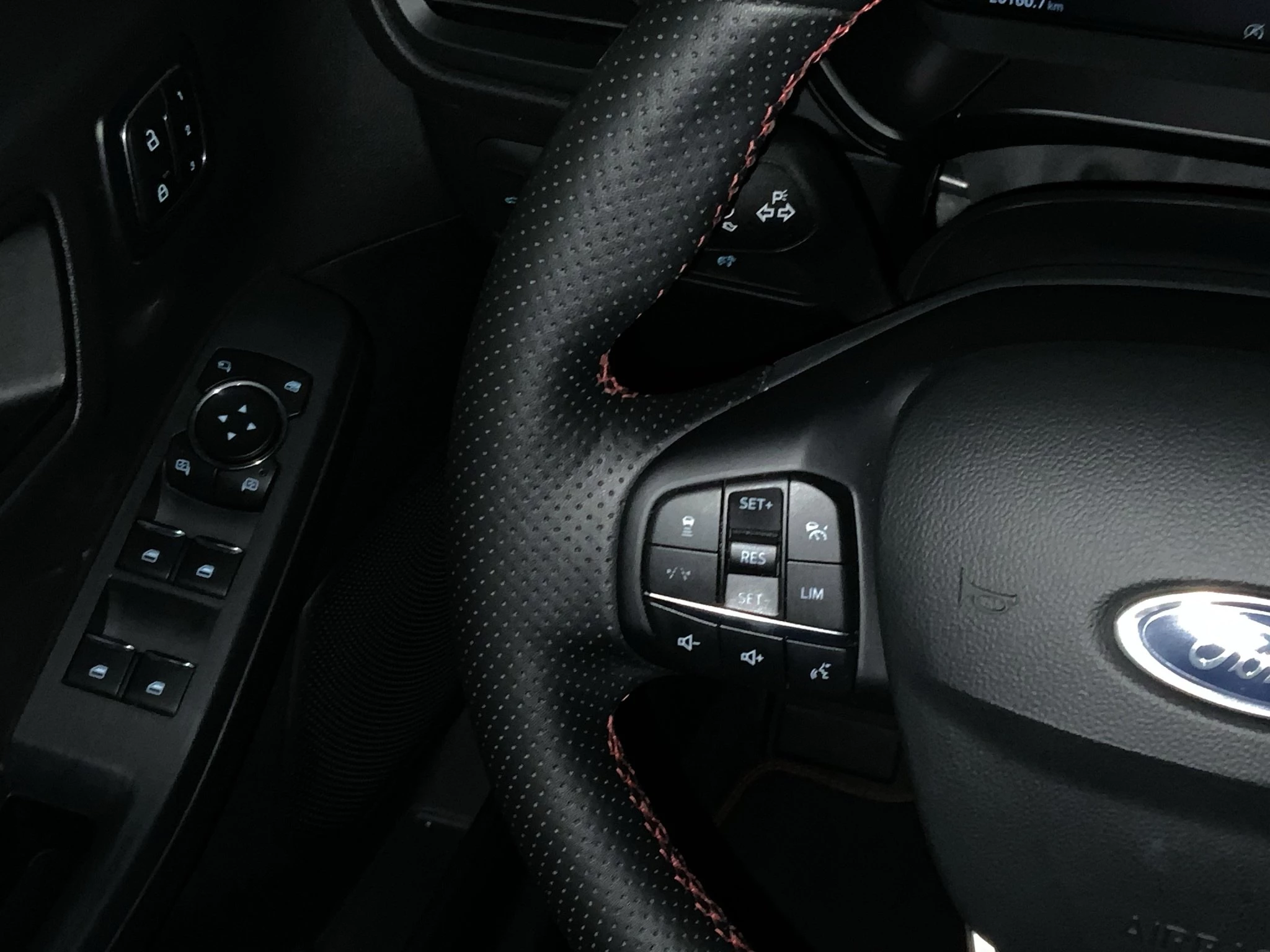 Ford-Kuga-image-17