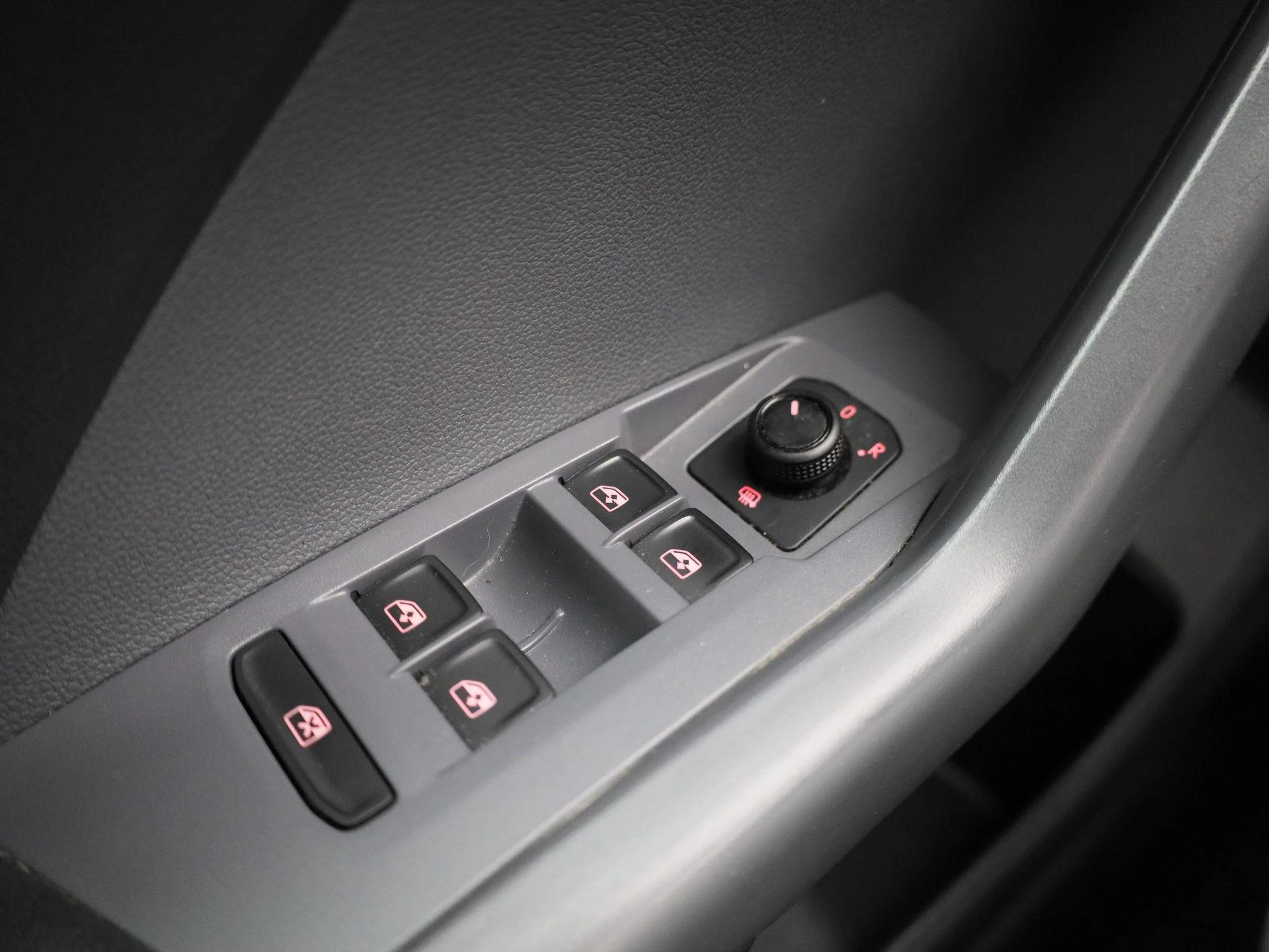 Volkswagen-T-Cross-image-20