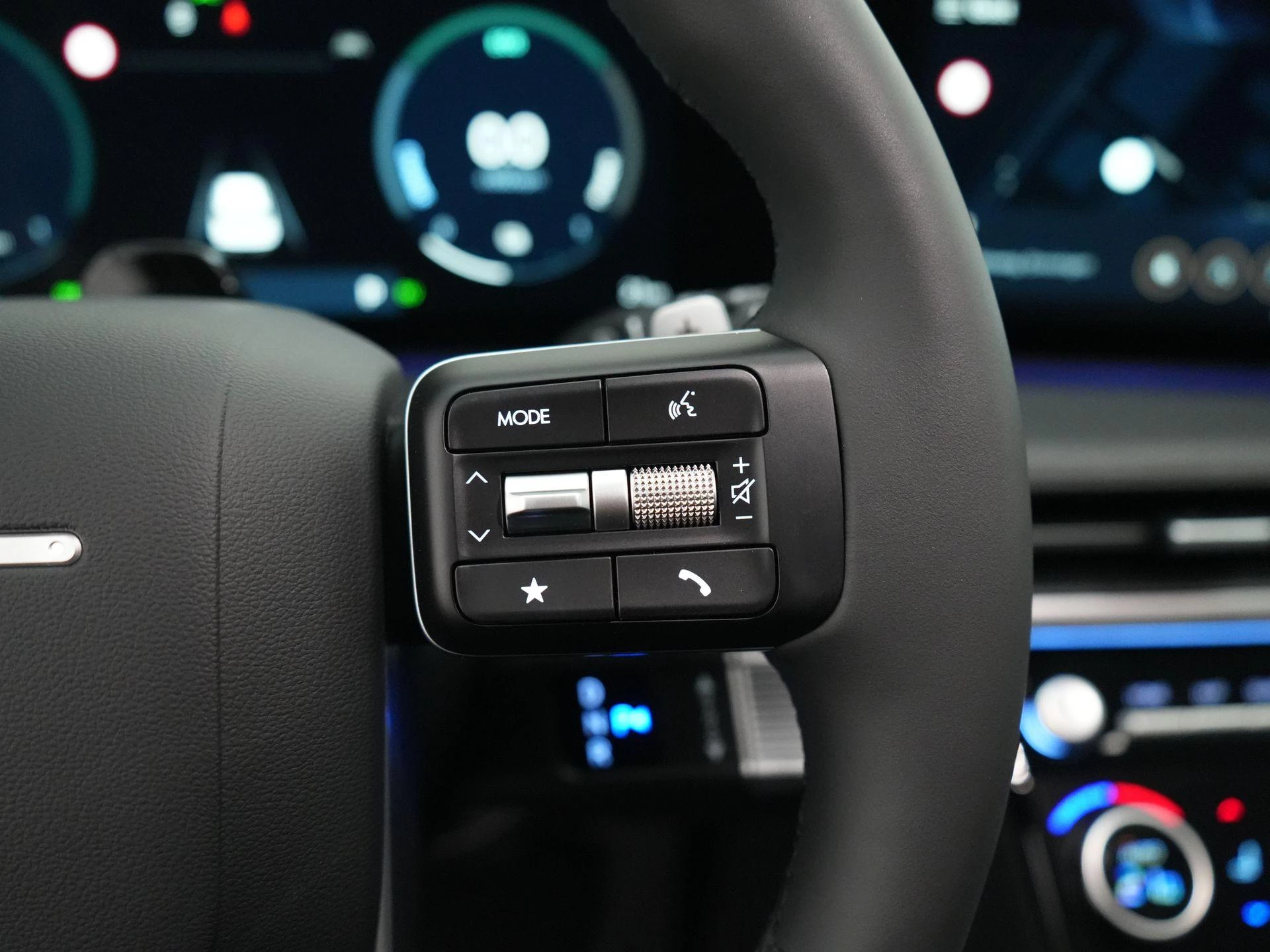 Hyundai-Santa Fe-image-13
