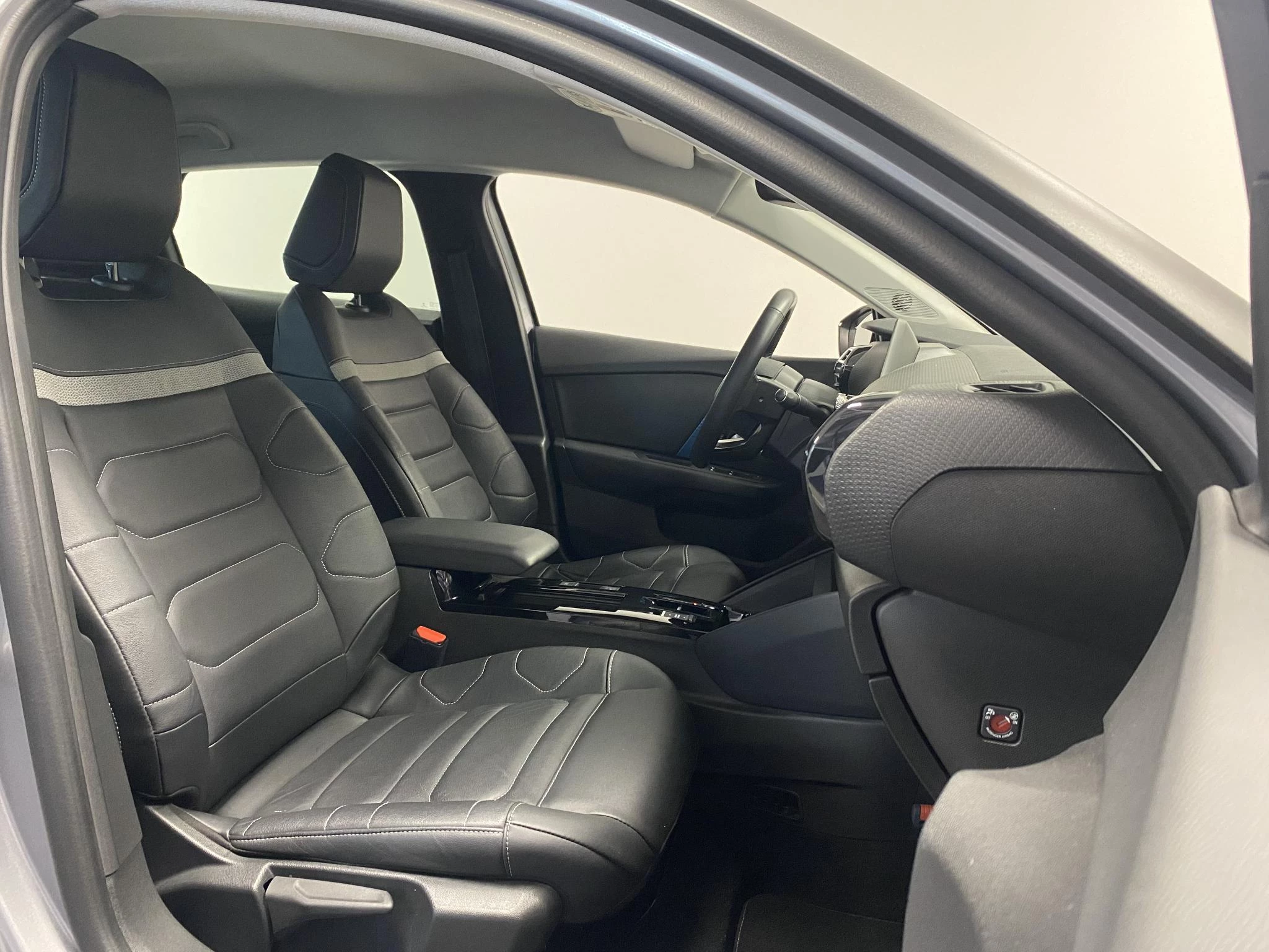 Citroën-ë-C4-image-15