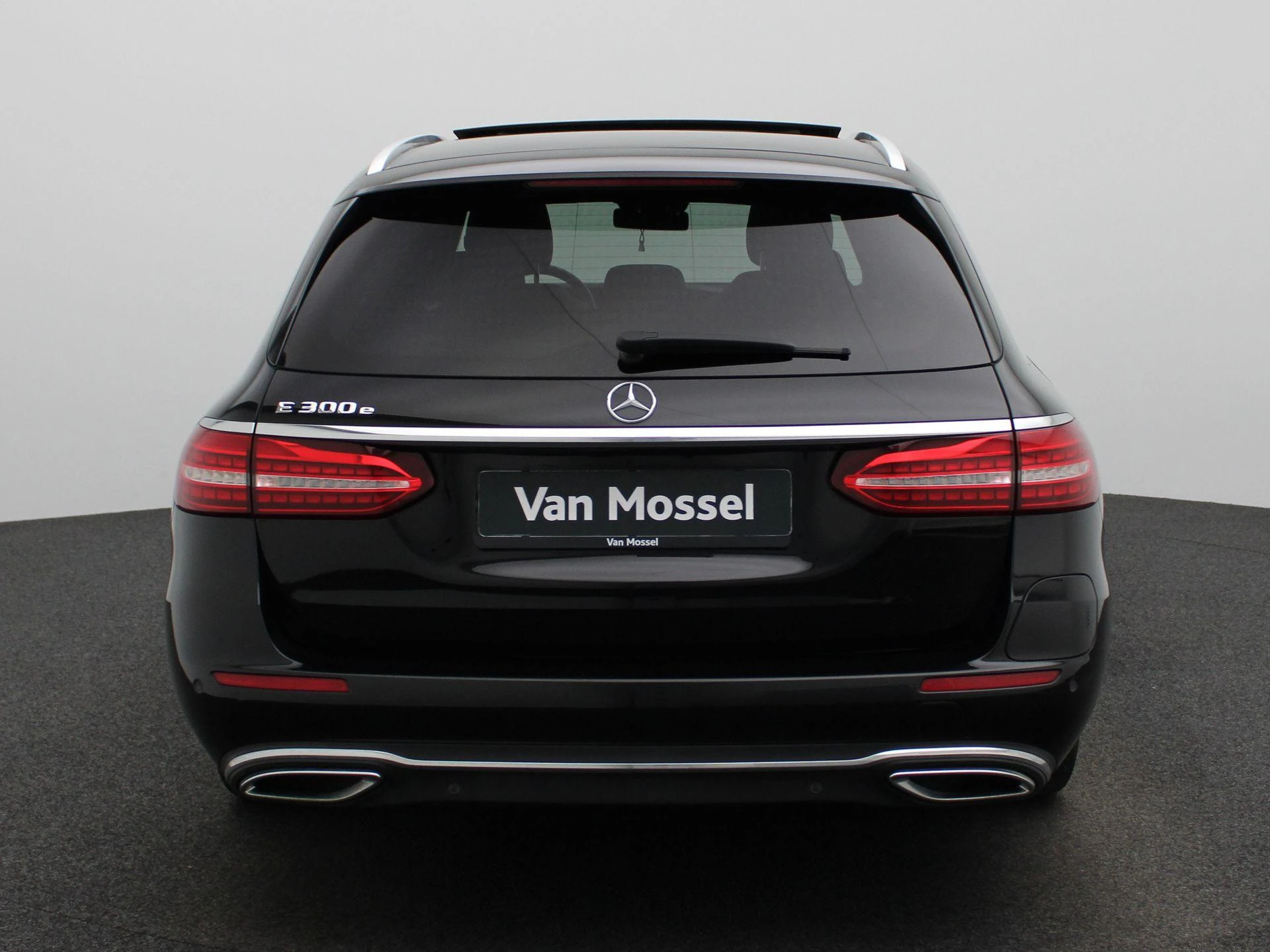Mercedes-Benz-Classe E-image-4