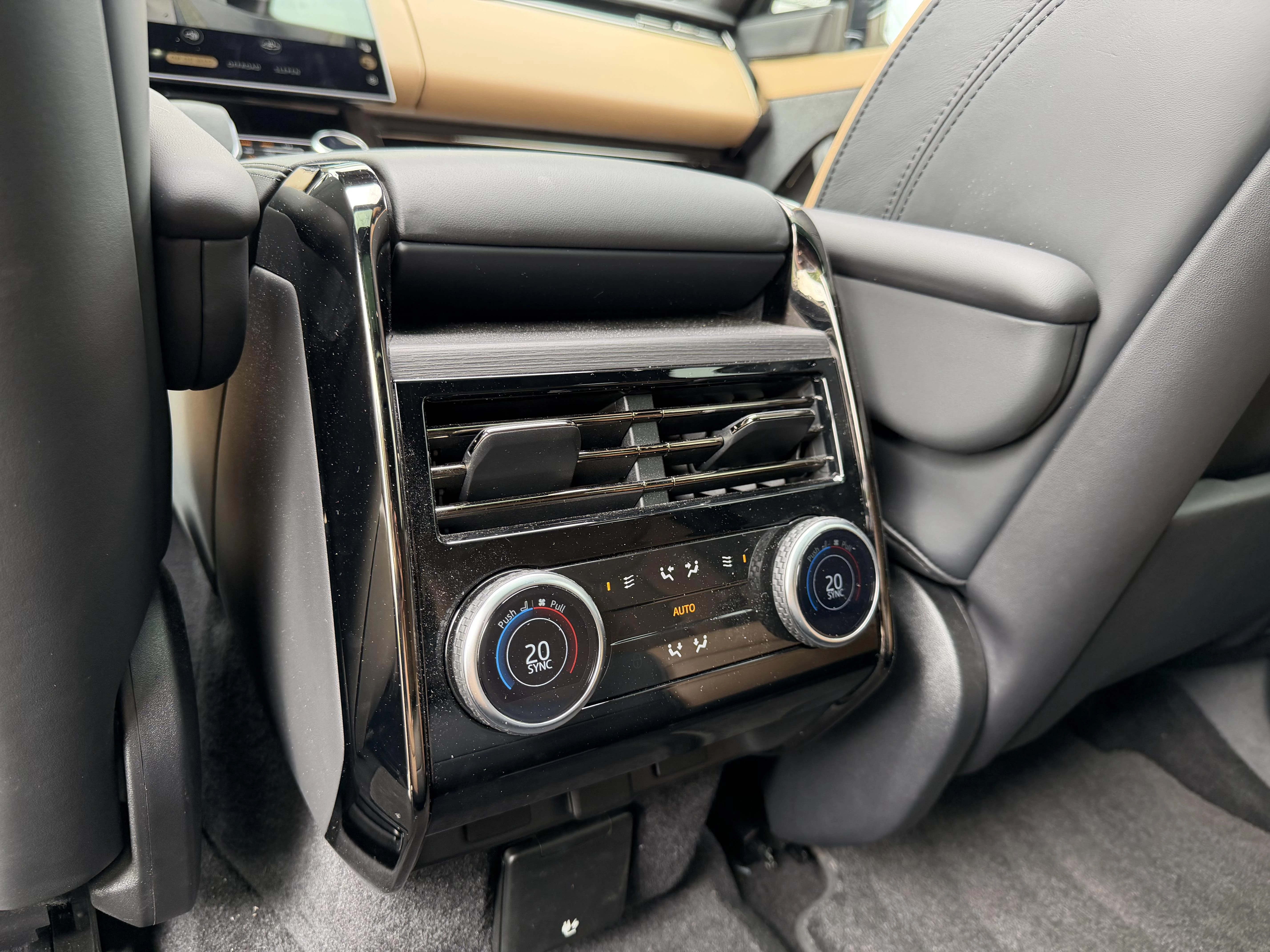 Land Rover Range Rover Sport P510e Autobiography