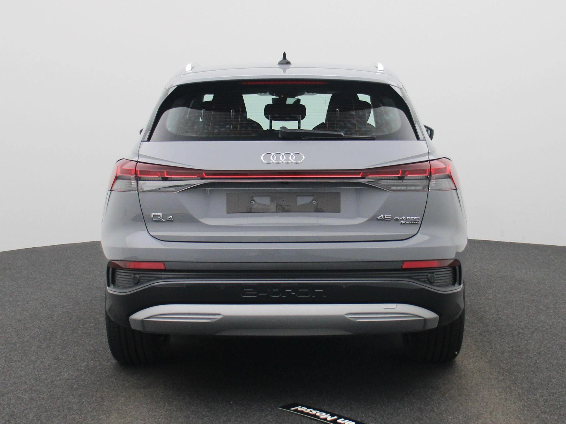 Audi-Q4 e-tron-image-4