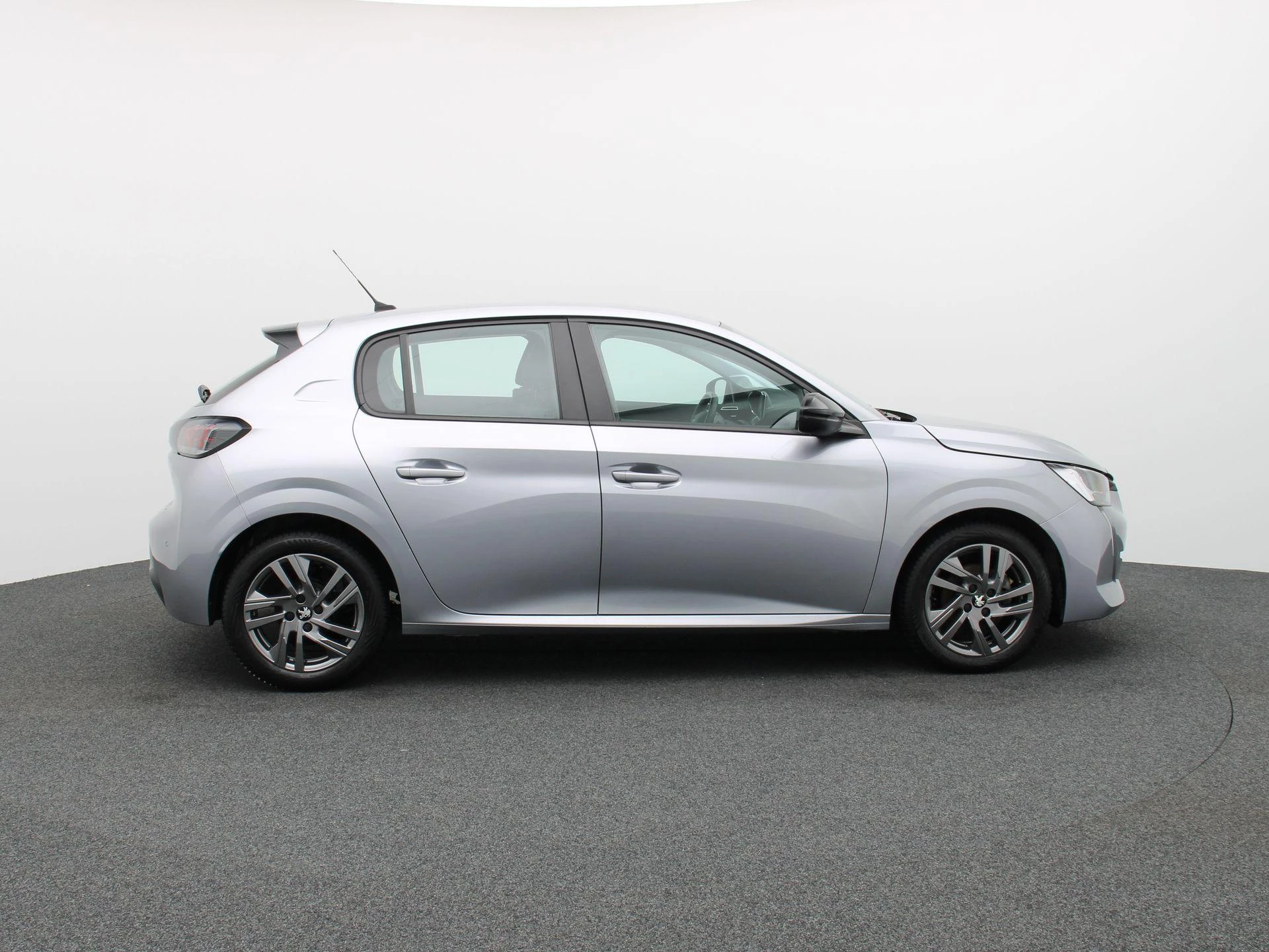 Peugeot-208-image-8