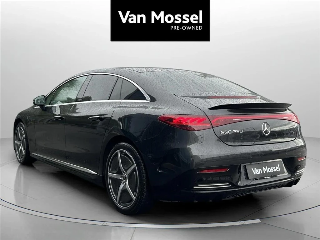 Mercedes-Benz-EQE-image-6
