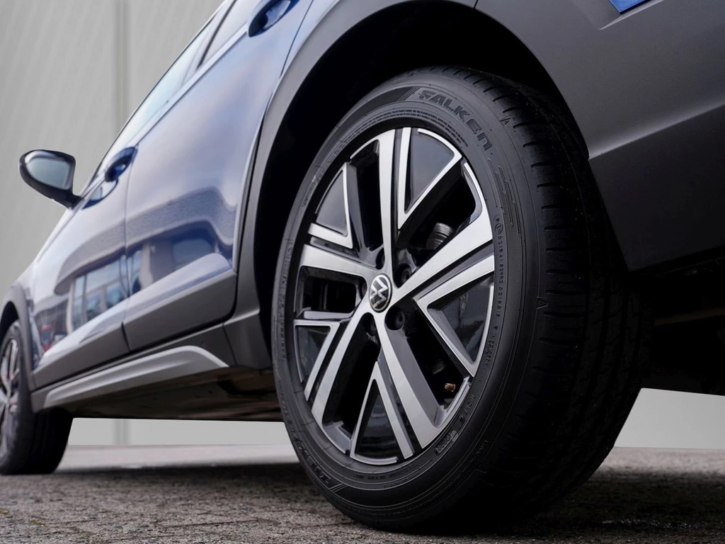 Volkswagen Taigo 1,0 TSI DSG Style,Matrix-LED,Navi,Kamera,ALU 17" ACC,Climatronic,App Connect