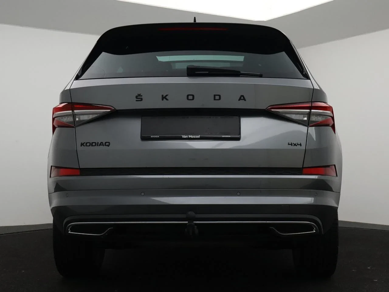 Škoda Kodiaq Kodiaq 2.0TSI 4x4 Sportline 190PK *AUTOMAAT*PANODAK*7 ZITPLAATSEN*TREKHAAK*LEDER*ALCANTARA*SPORTZETELS*CAMERA*CRUISE*PDC*...*