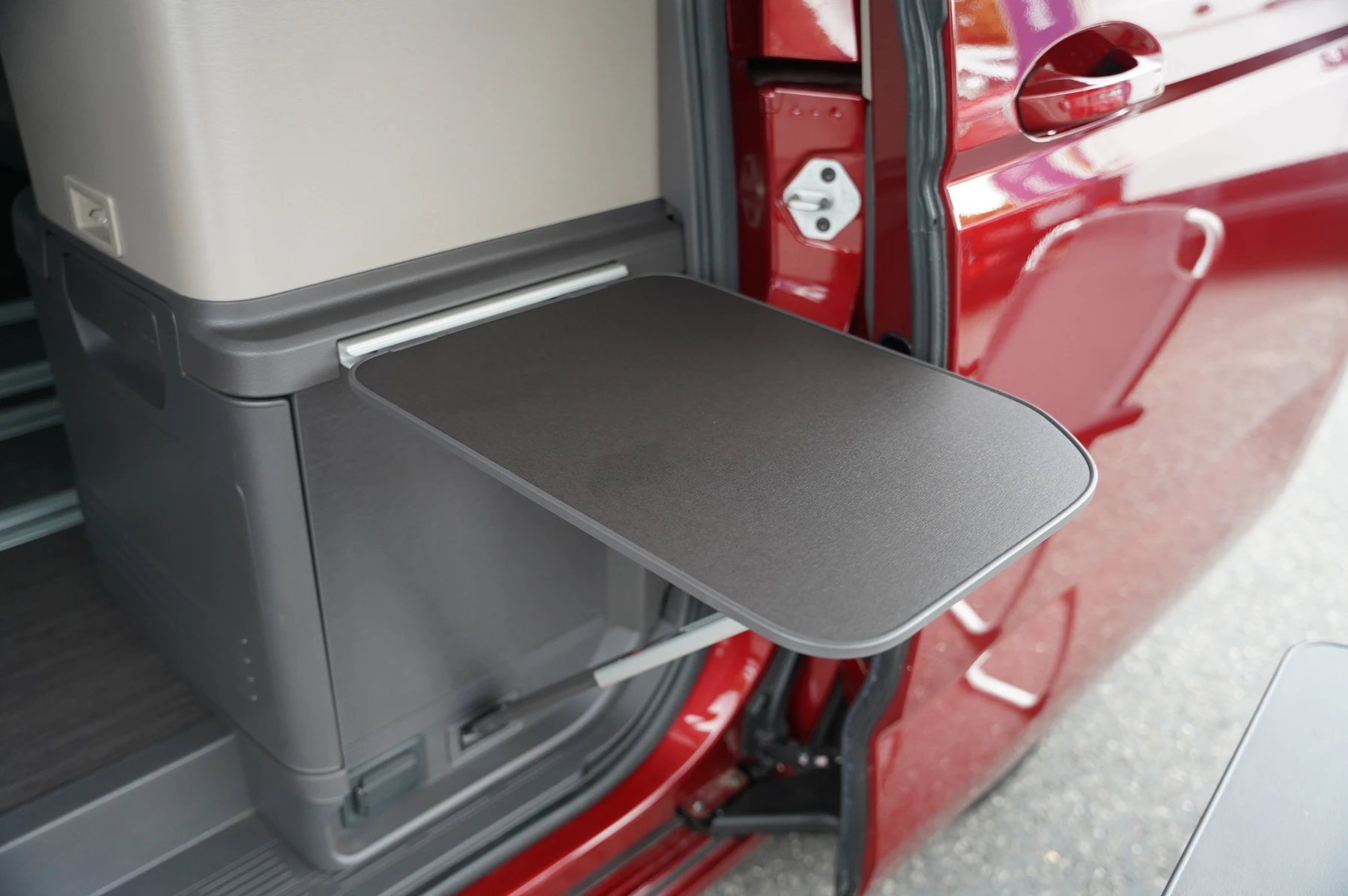 Volkswagen-California-image-27