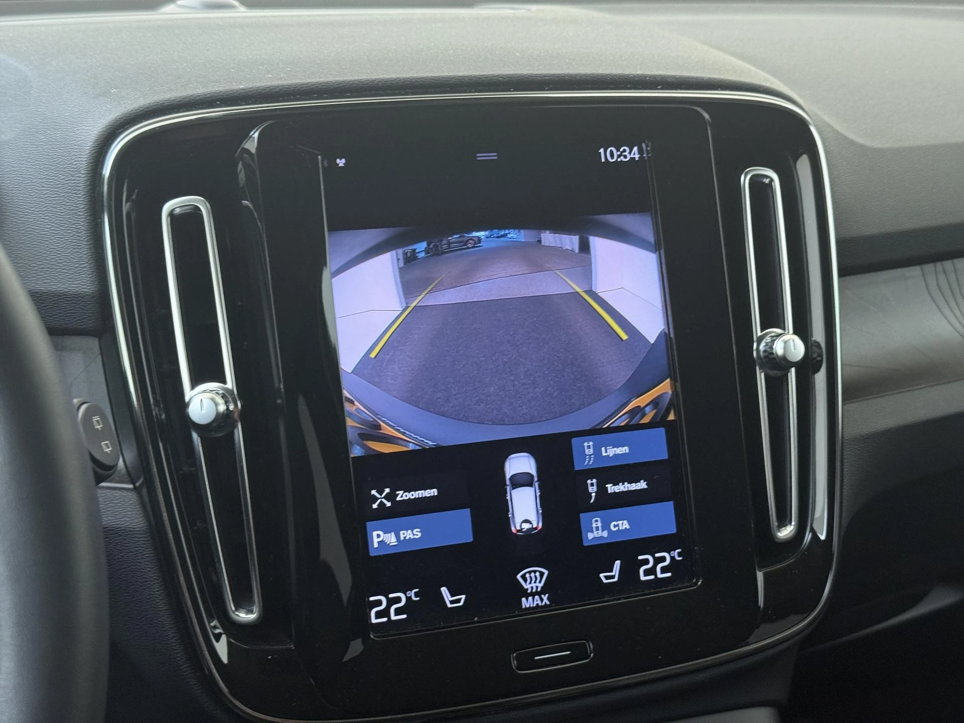 Volvo-XC40-image-19