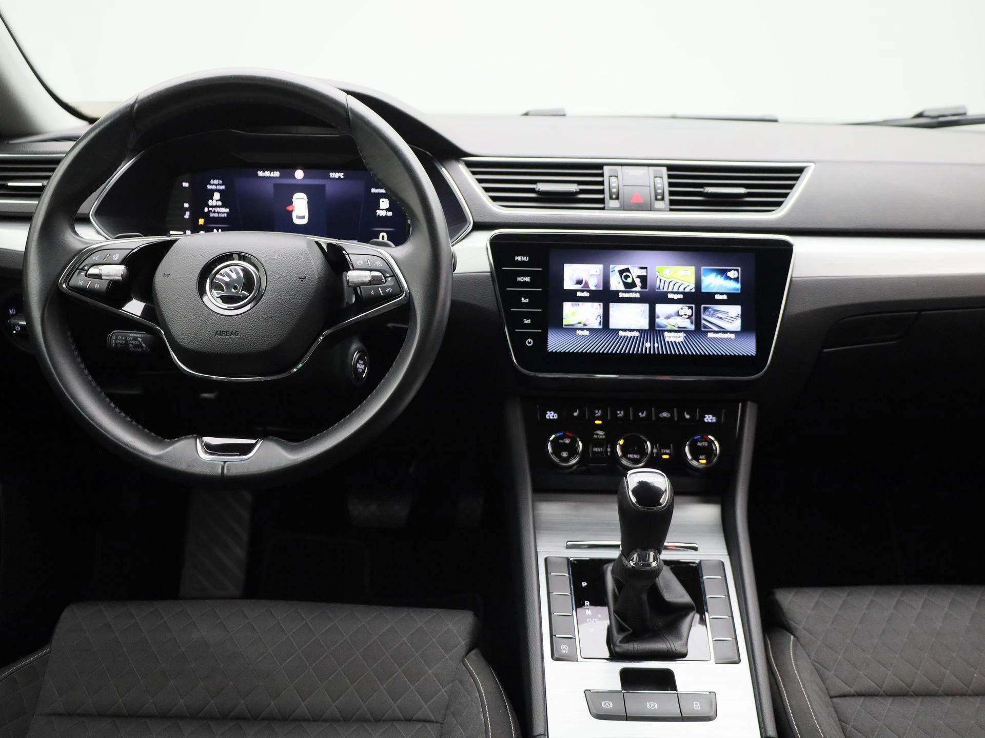 Škoda-Superb-image-8