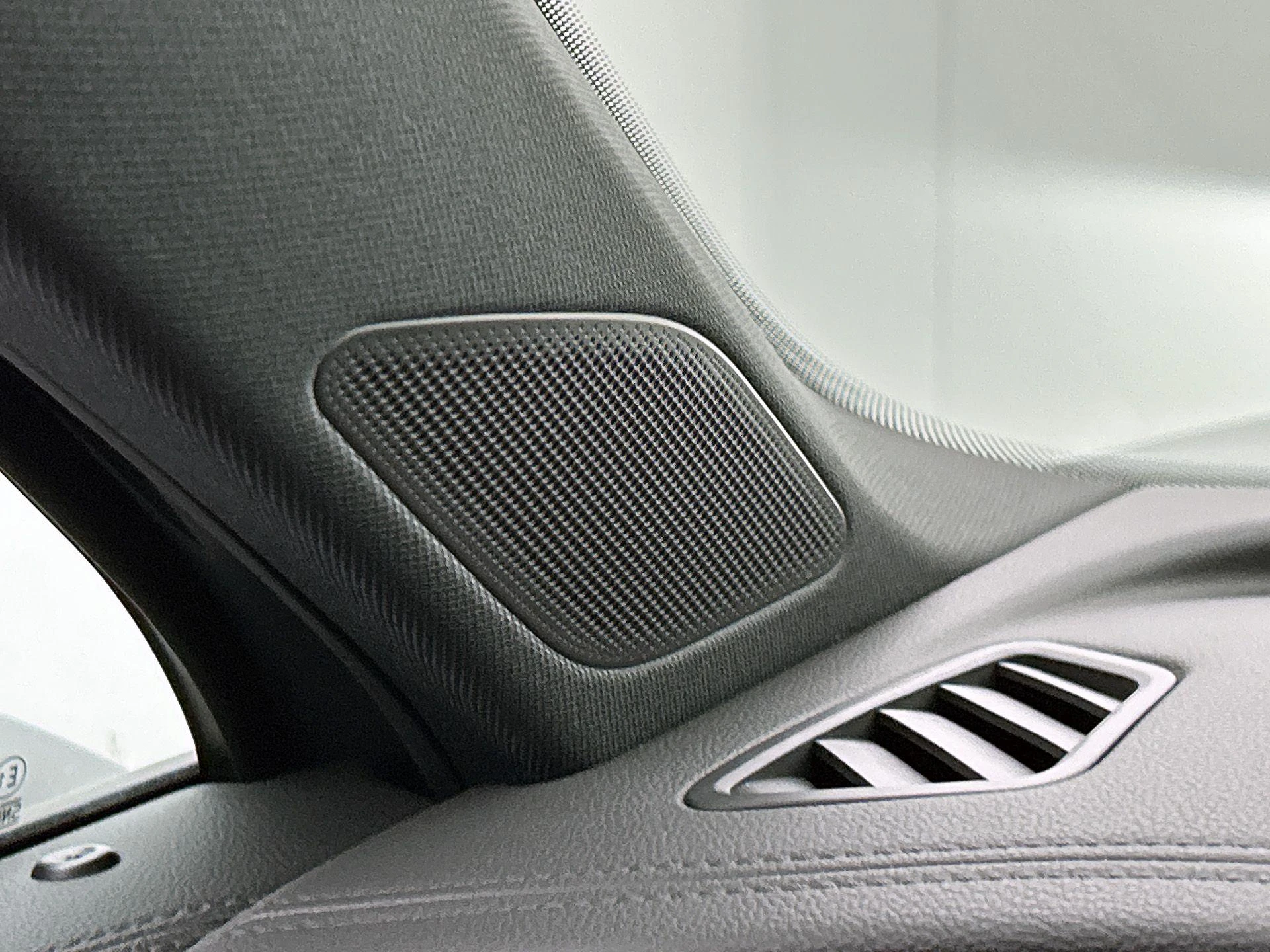 Volkswagen-Tayron-image-16