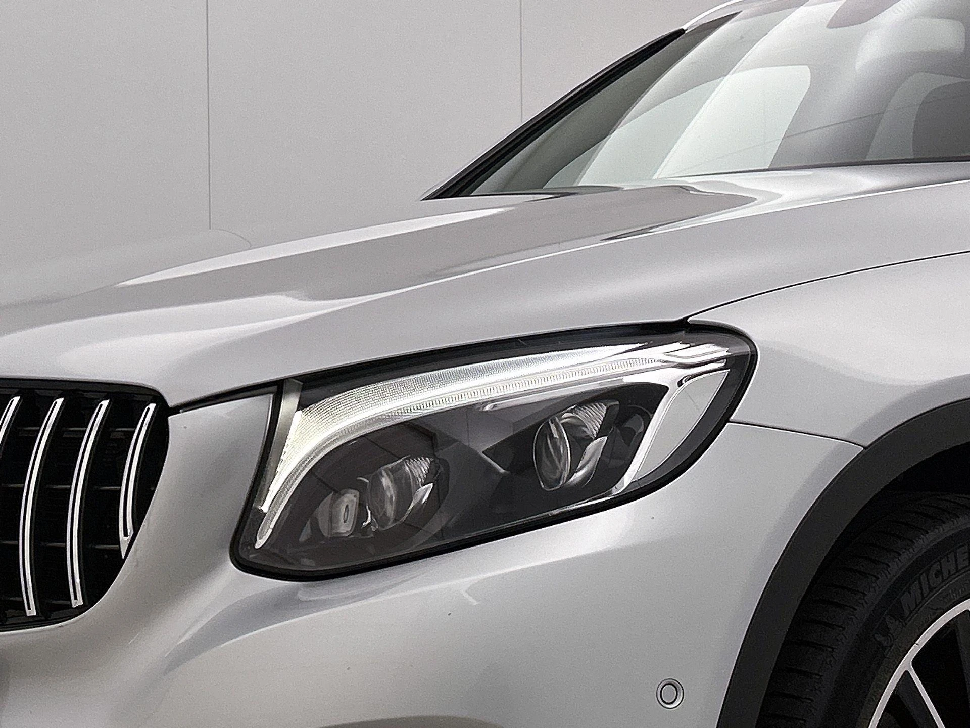 Mercedes-Benz-GLC-image-25