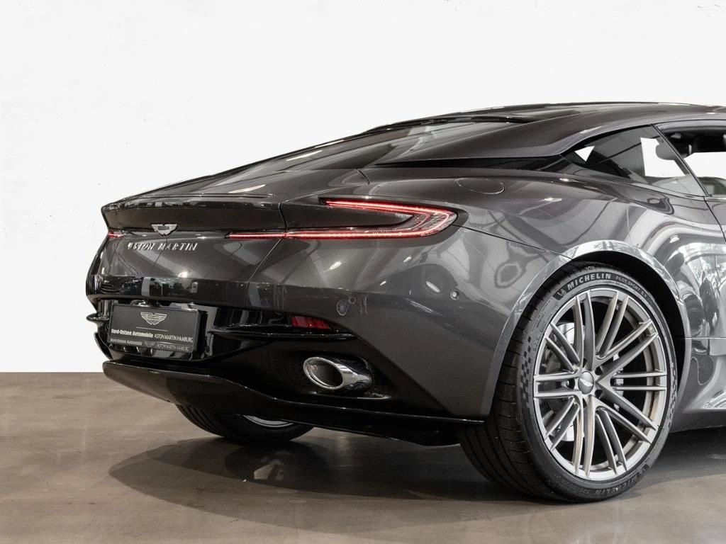 Aston Martin DB12 Coupe Aston Martin Hamburg