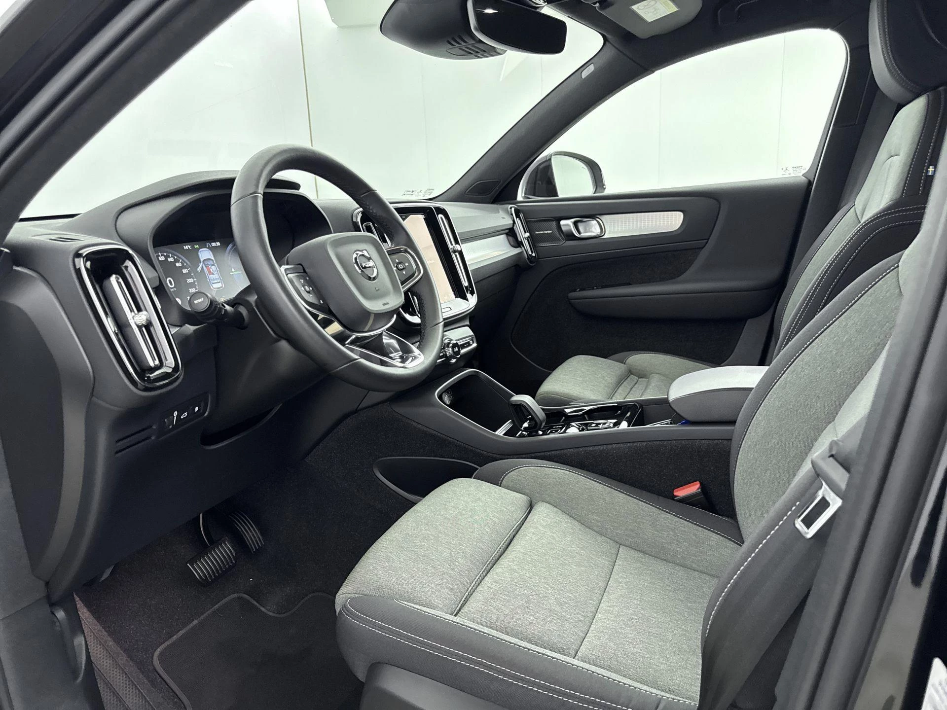 Volvo-XC40-image-16