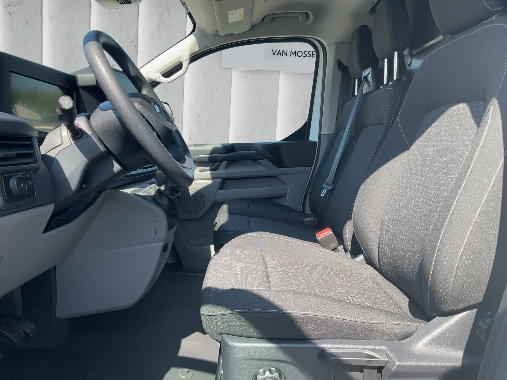 Ford-Transit Custom-image-9