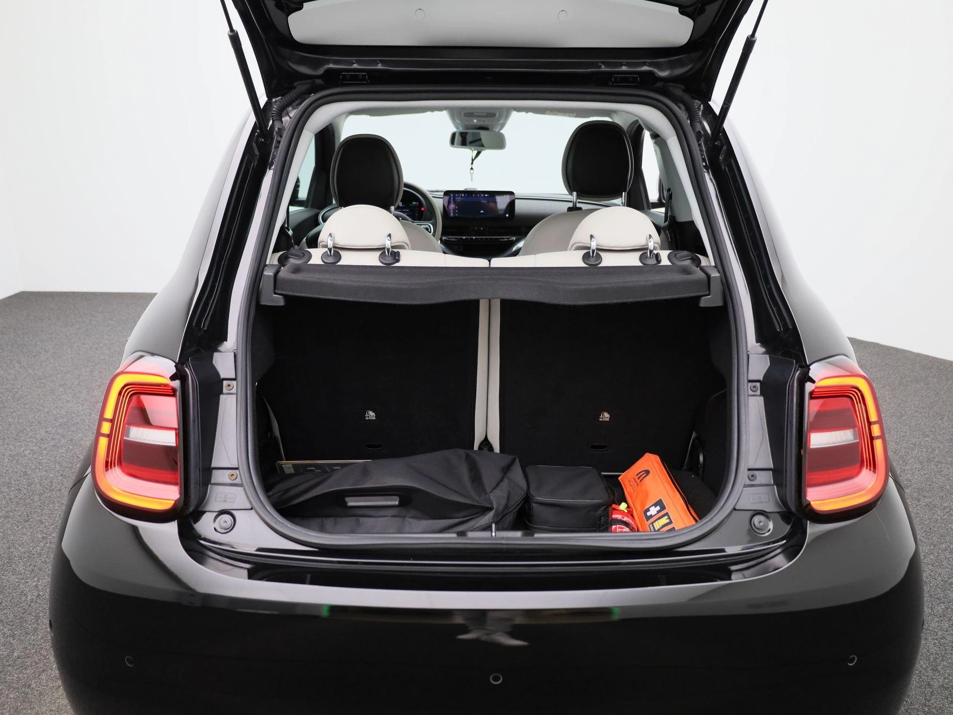 Fiat-500e-image-11