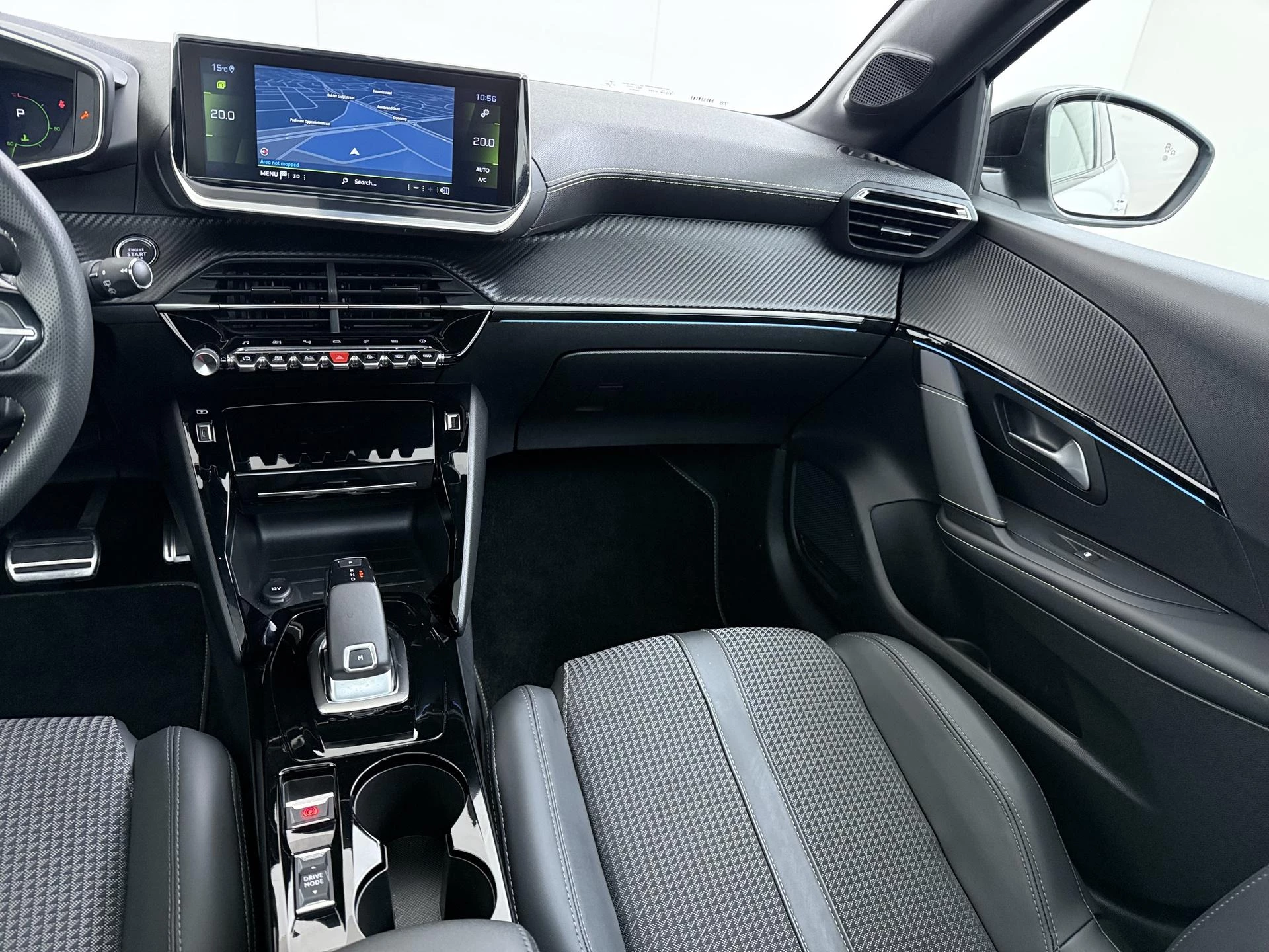 Peugeot-208-image-18