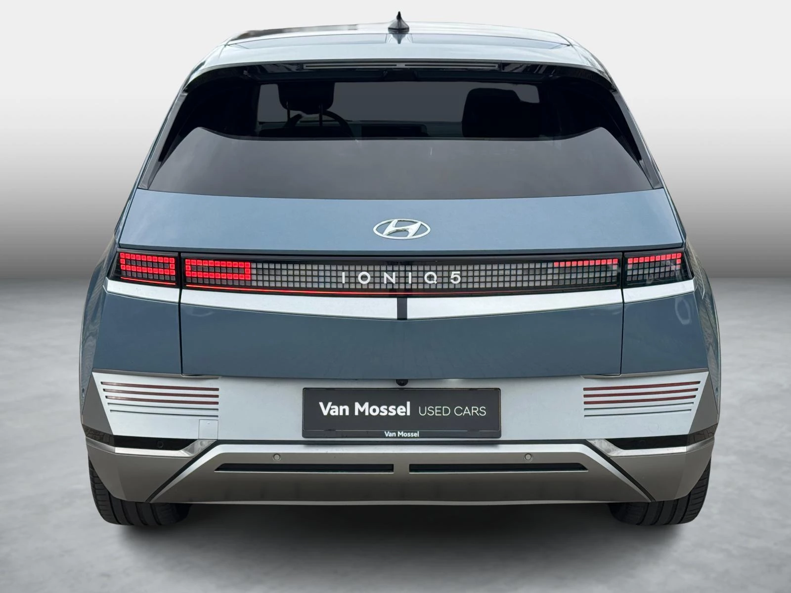 Hyundai-IONIQ 5-image-4