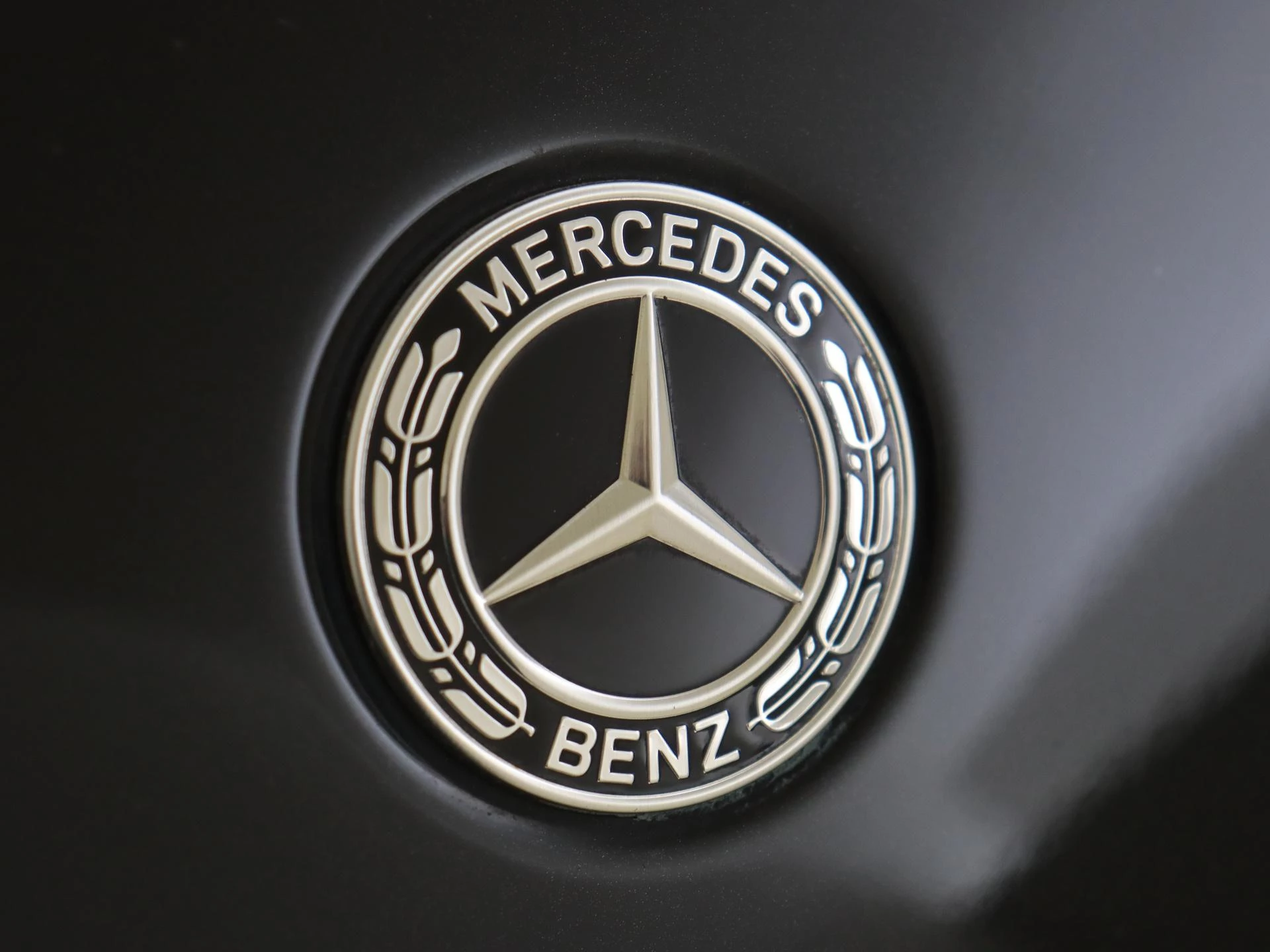 Mercedes-Benz-GLB-image-40
