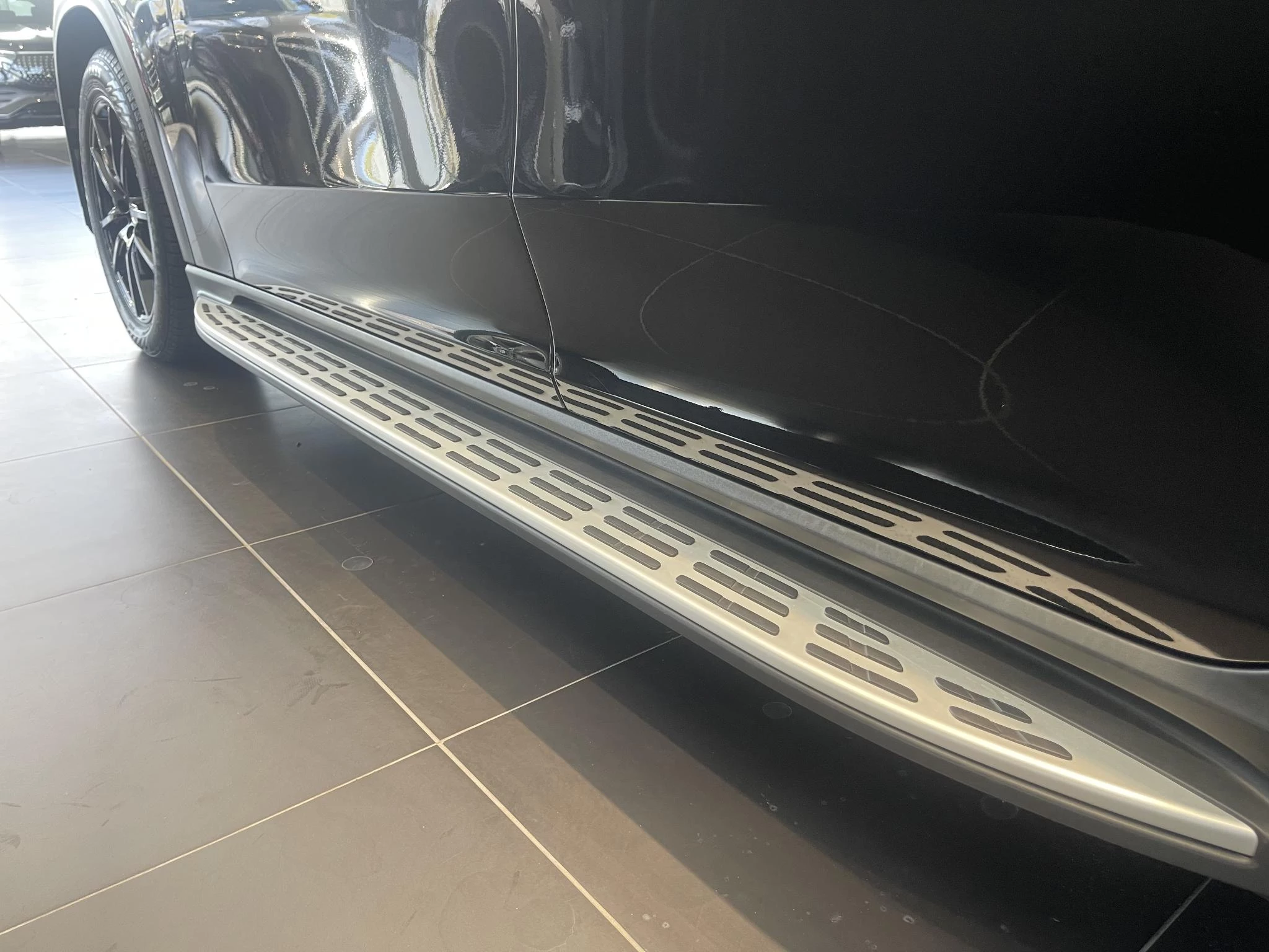 Mercedes-Benz-EQE-image-23