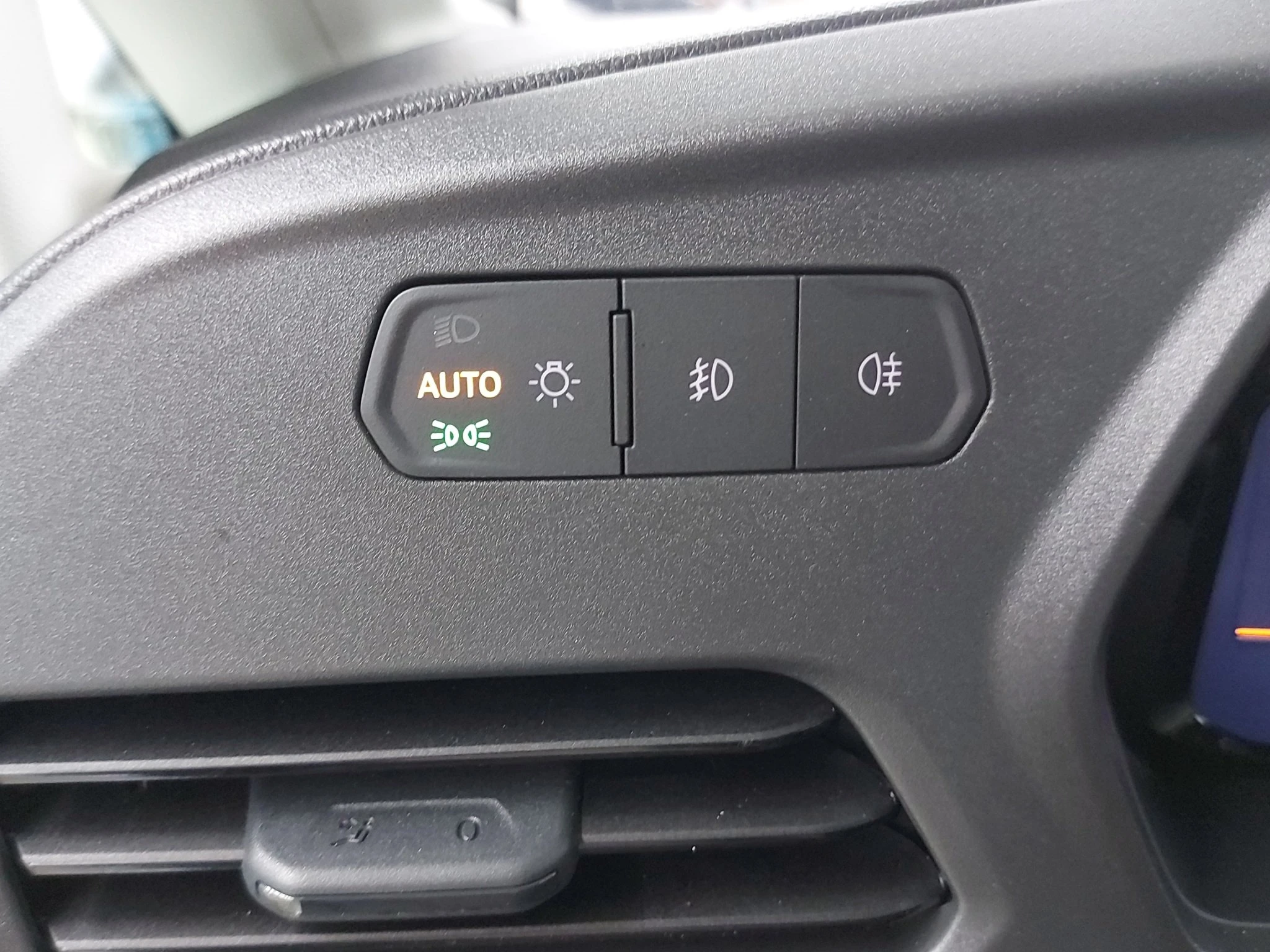 Ford-Transit Connect-image-18