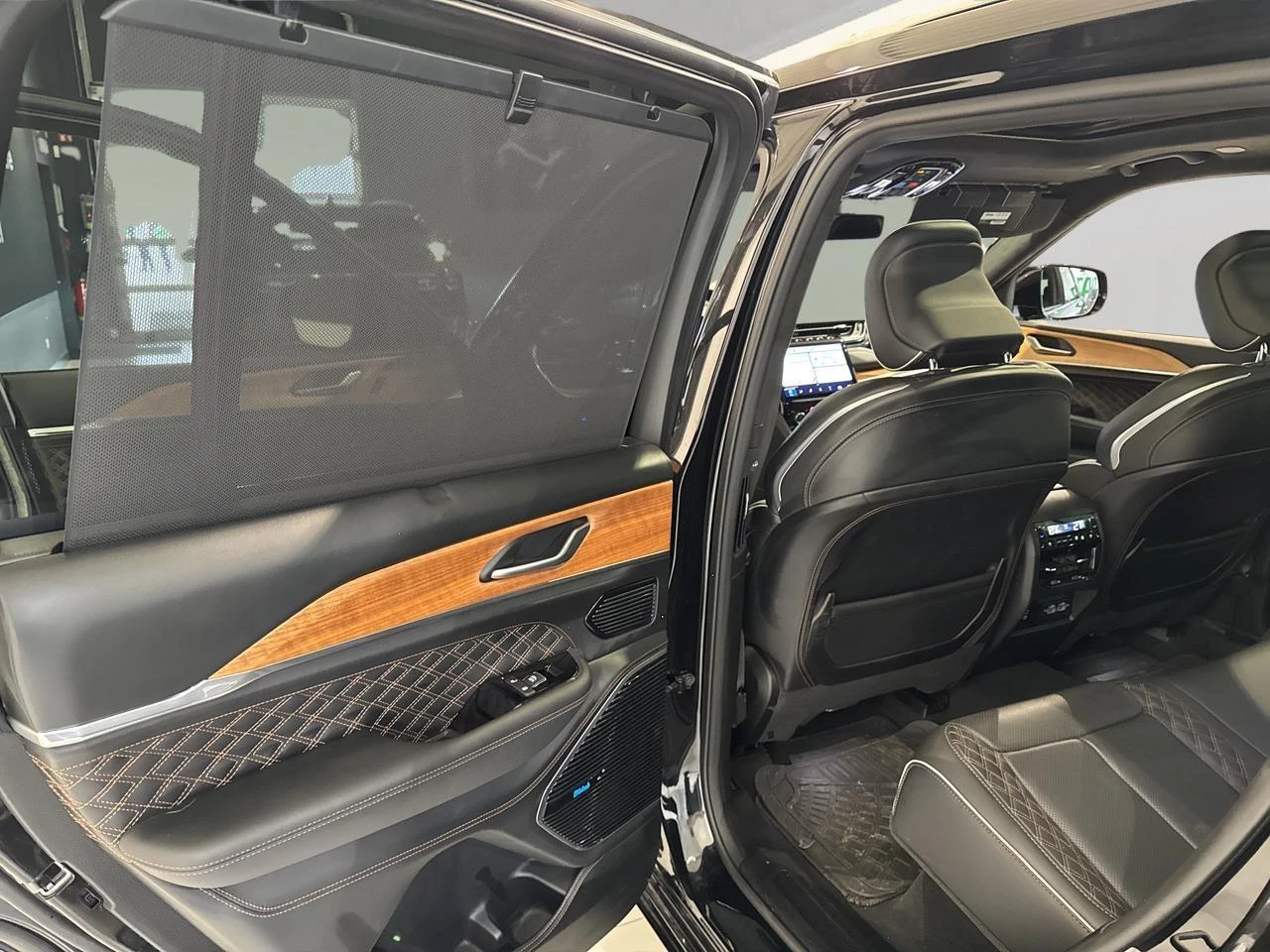 Jeep-Grand Cherokee-image-13