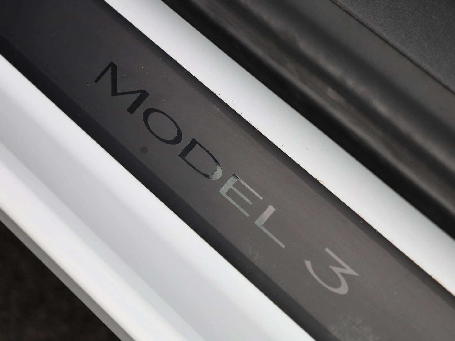 Tesla-Model 3-image-31