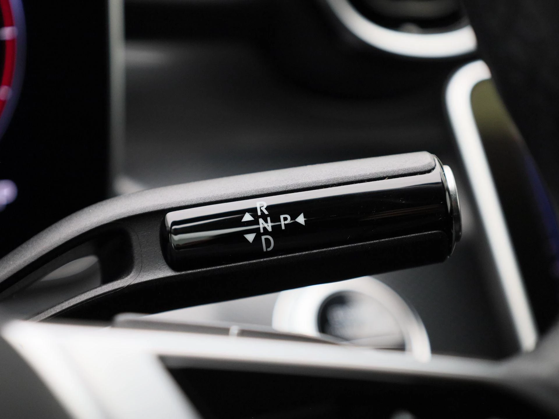 Mercedes-Benz-C-Klasse-image-18