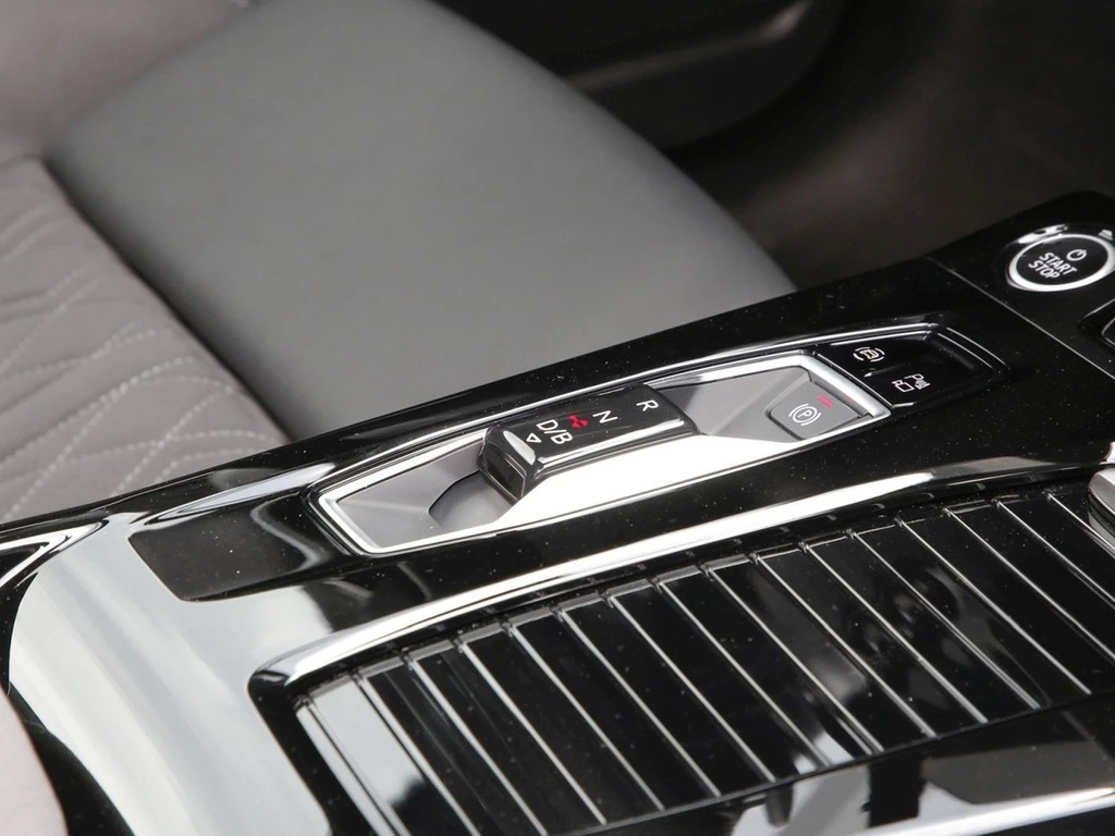 Audi Q6 e-tron performance S line 21"|PANO|VOLL