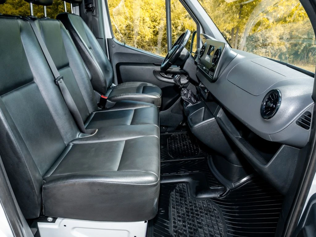 Mercedes-Benz-Sprinter 317-image-11