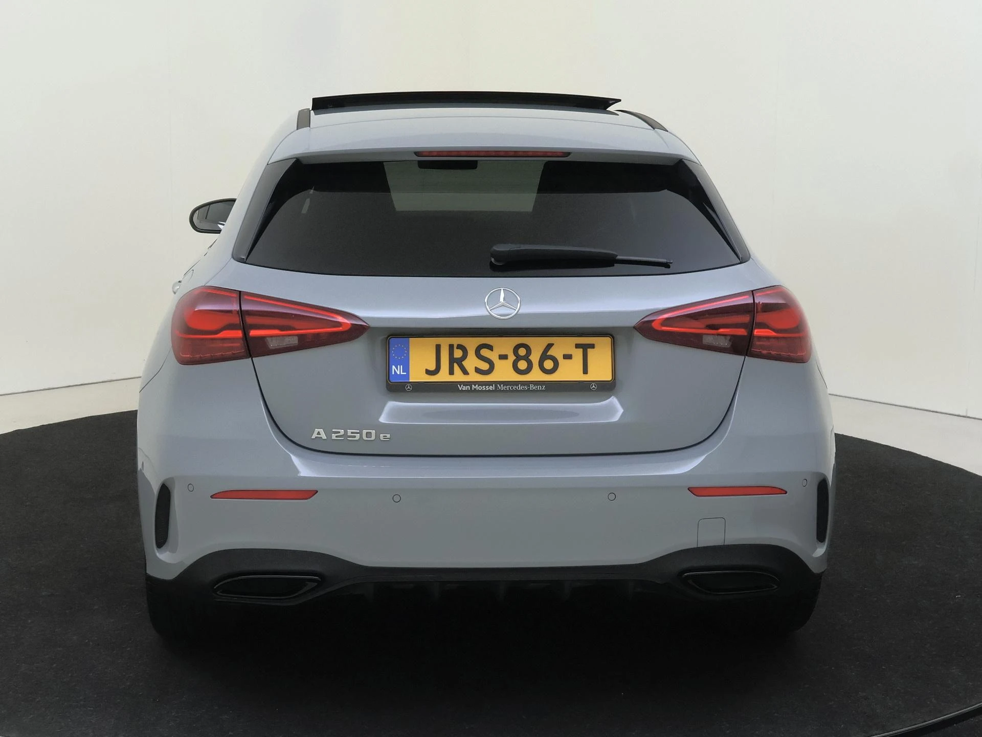 Mercedes-Benz-A-Klasse-image-7