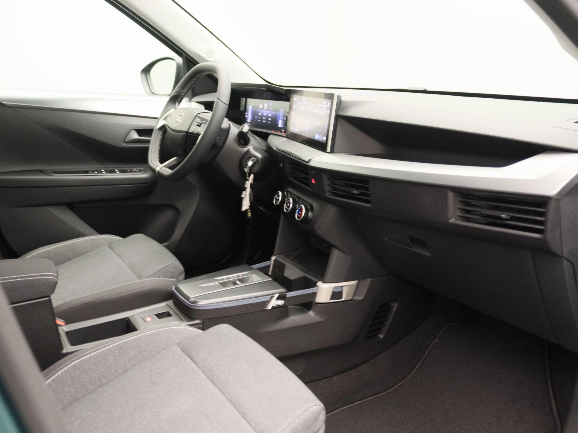 Opel Frontera 1.2 Turbo Hybrid Edition