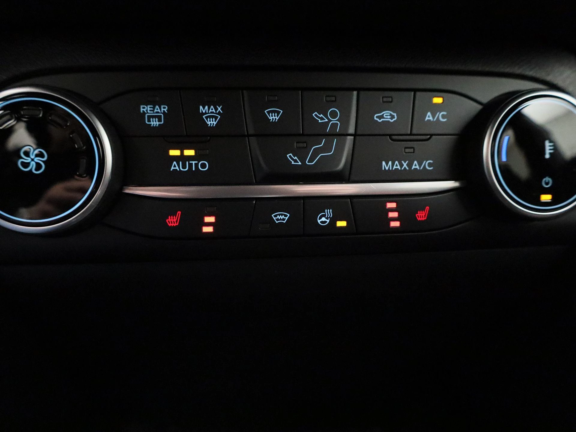Ford Fiesta 1.0 EcoBoost Hybrid ST-Line X