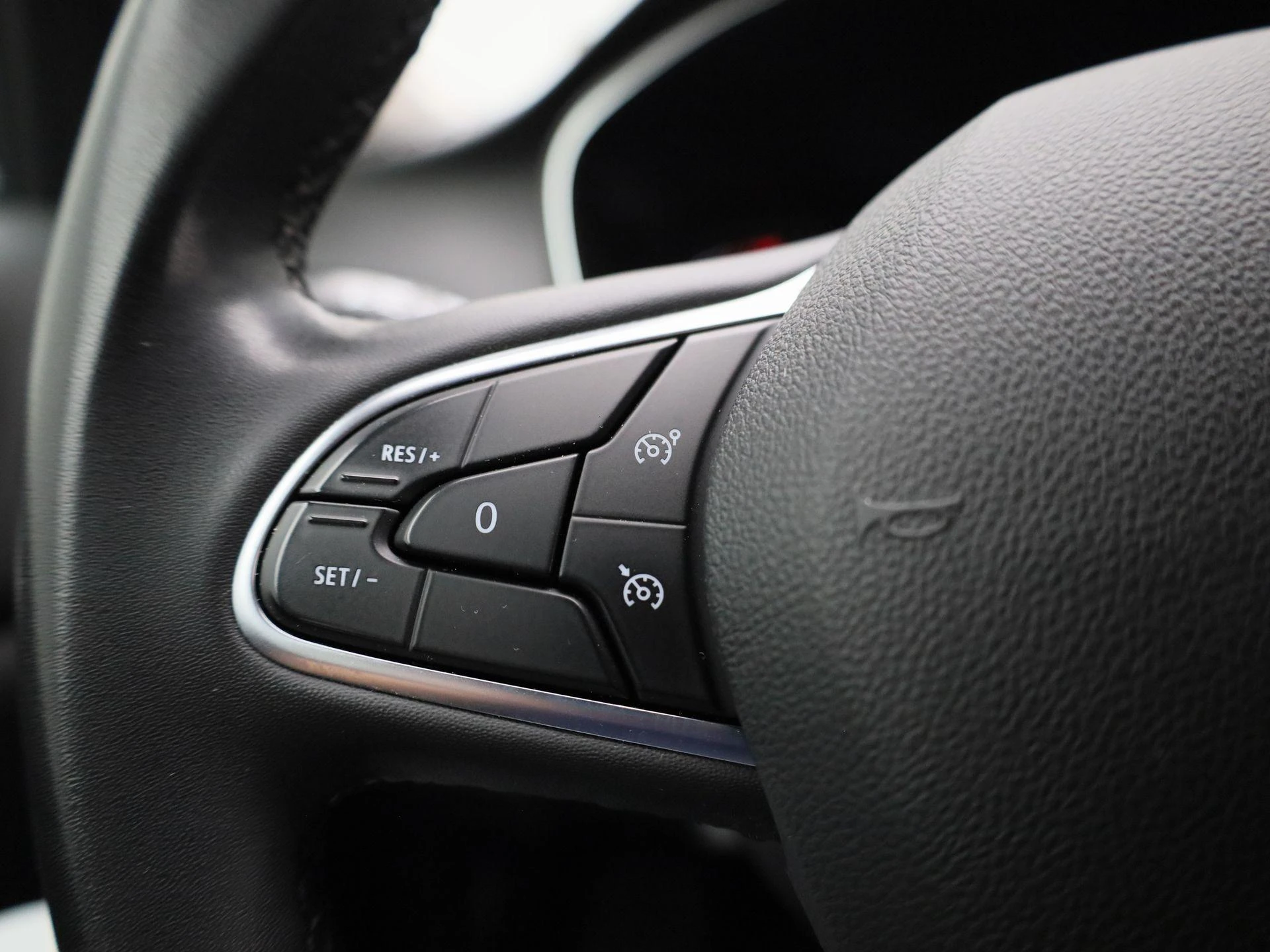 Renault-Mégane Grand Tour-image-19