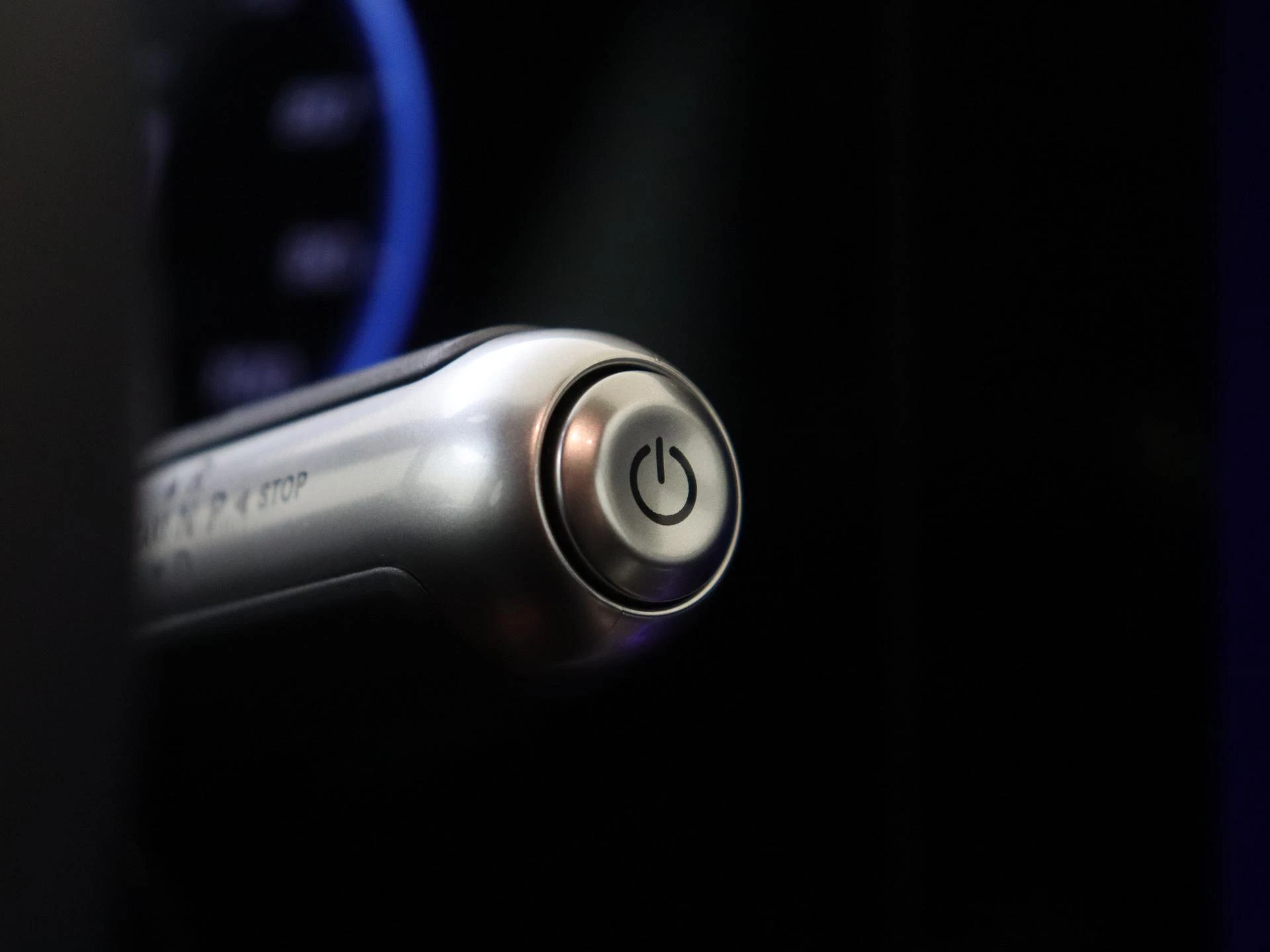 Mercedes-Benz-C-Klasse-image-23