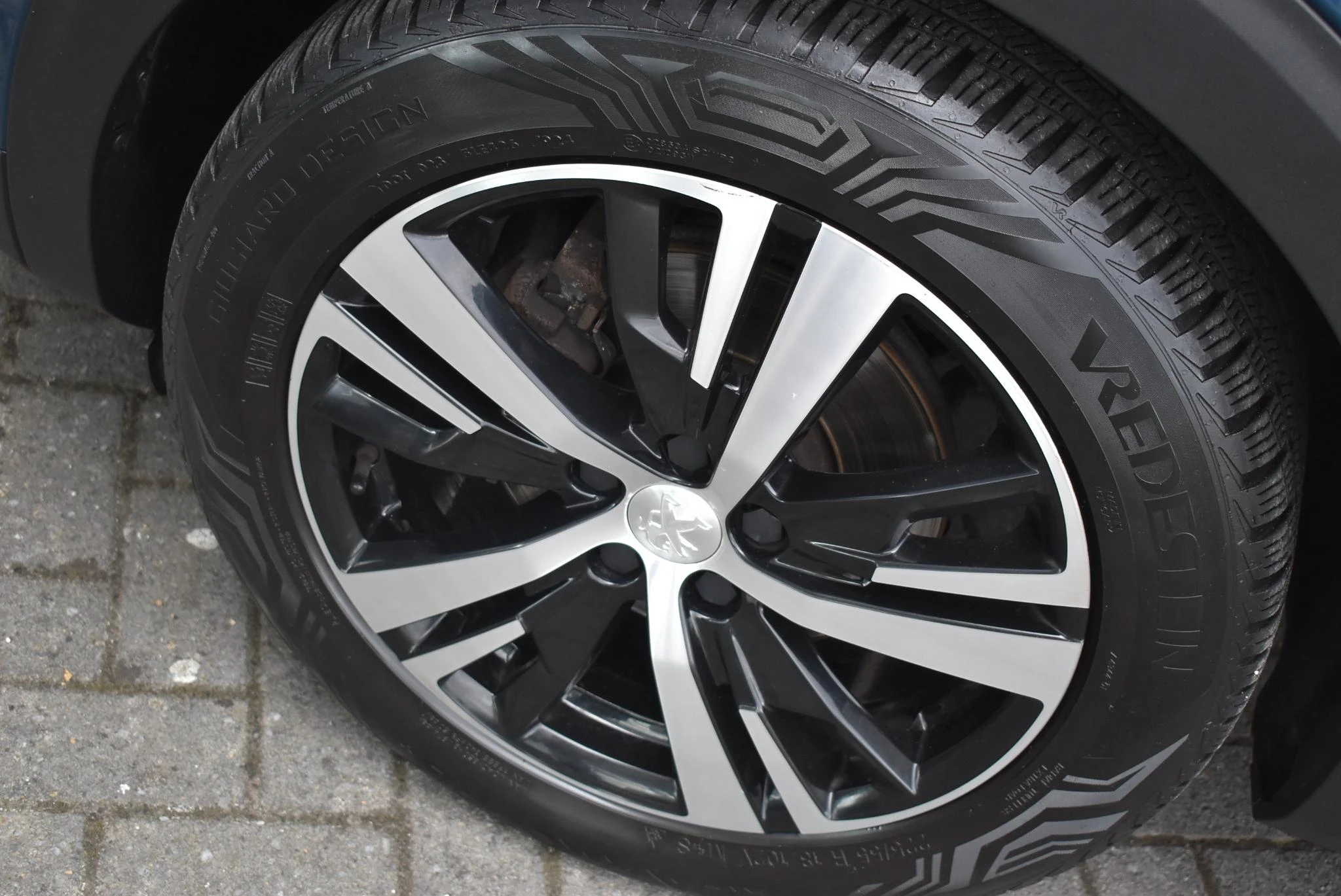 Peugeot-5008-image-13