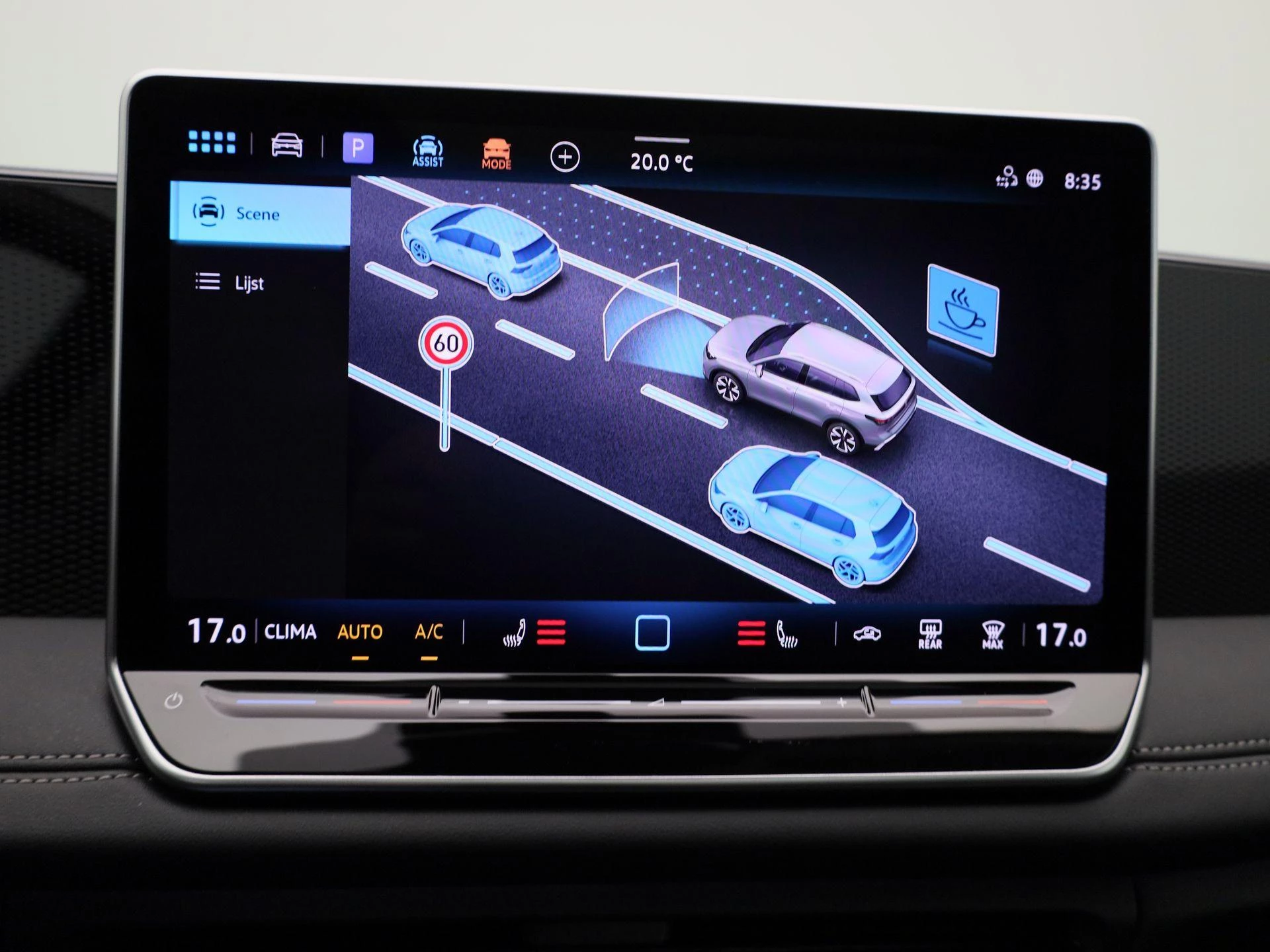 Volkswagen-Tiguan-image-29