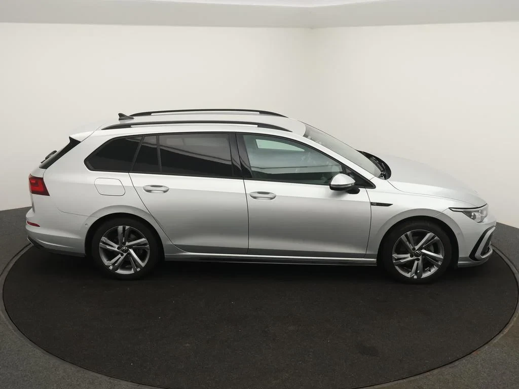 Volkswagen-Golf-image-7