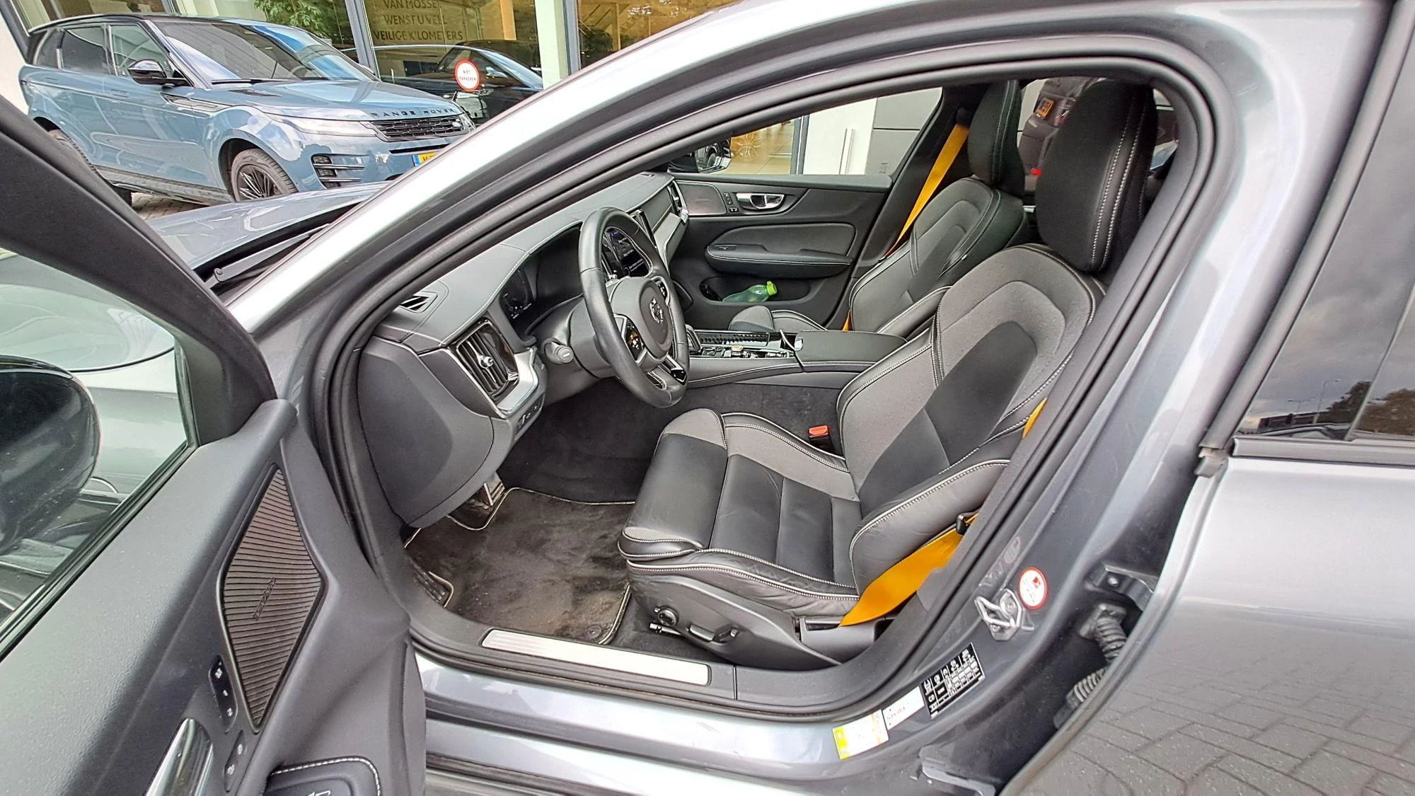 Volvo-V60-image-24
