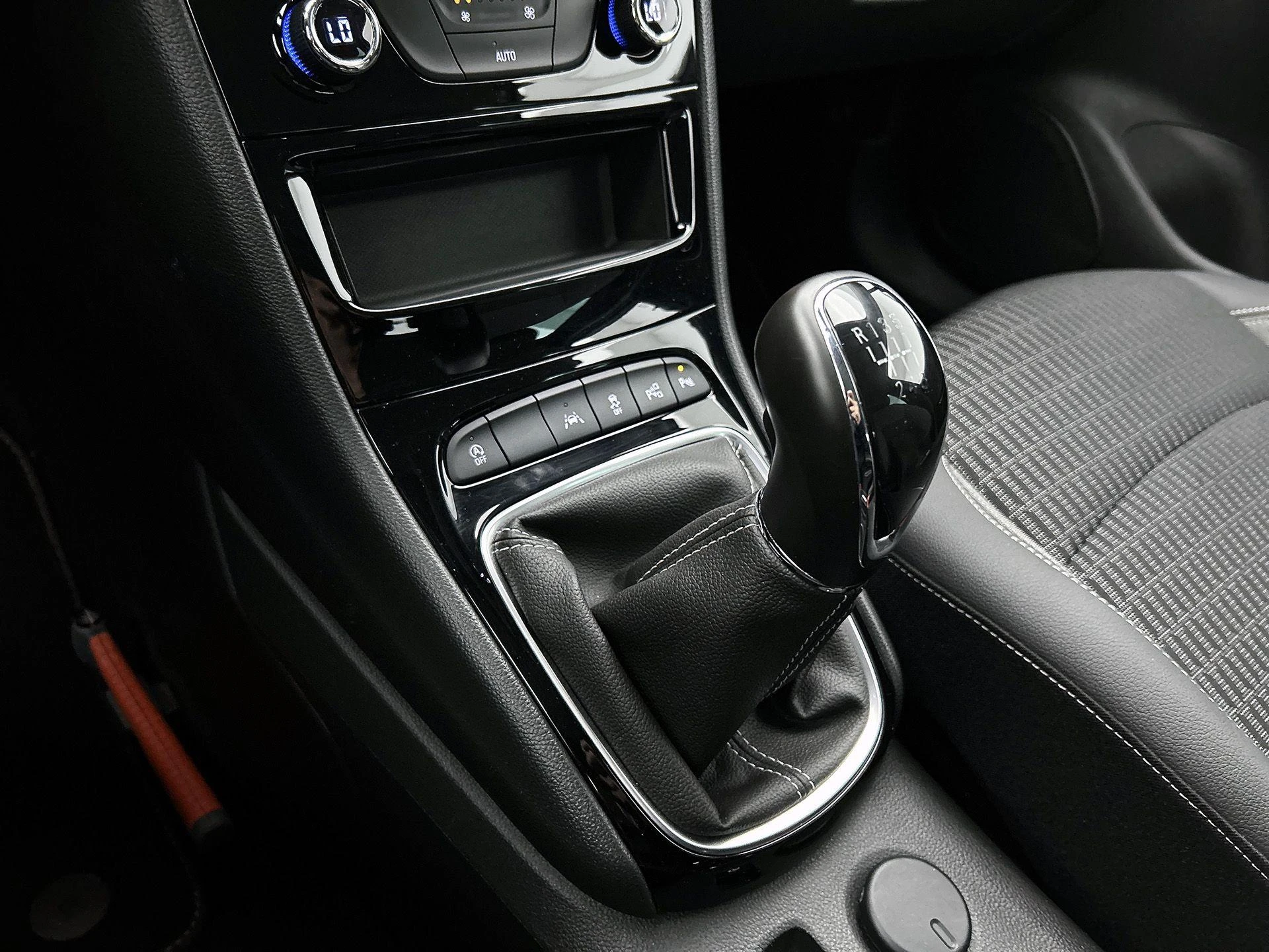 Opel-Astra-image-9