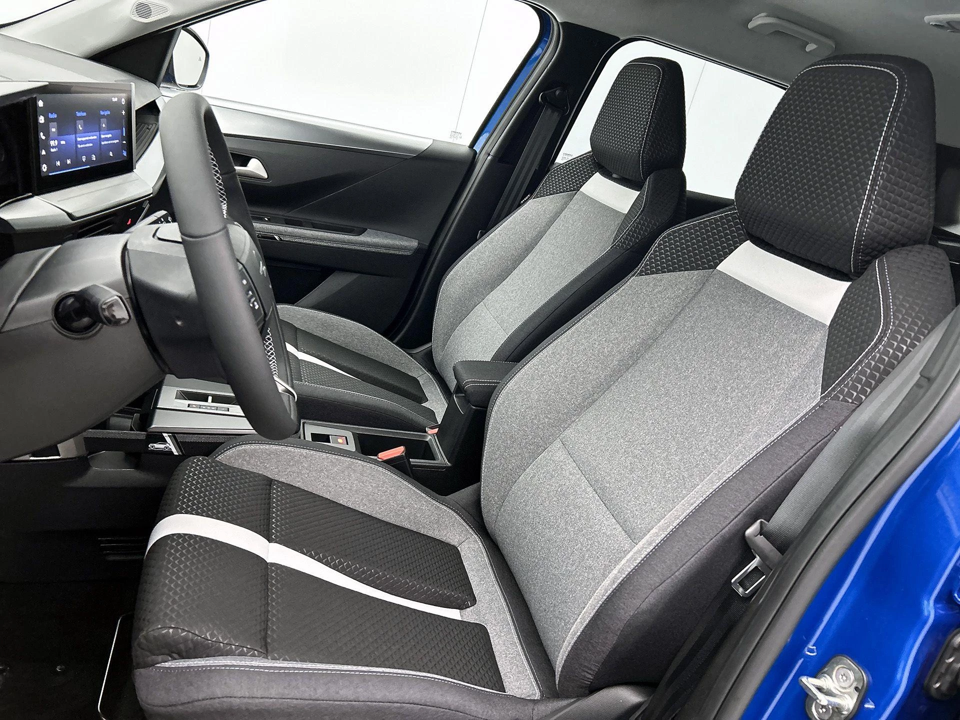 Opel-Frontera-image-37
