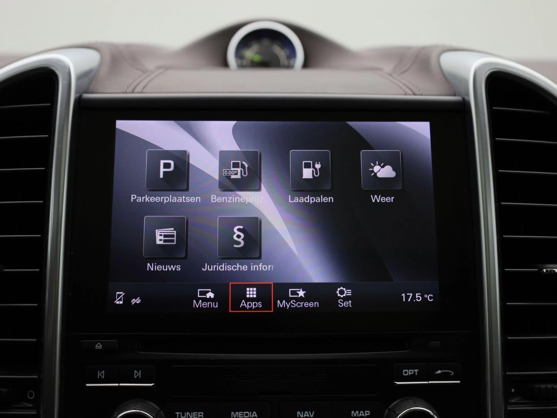 Porsche-Cayenne-image-37