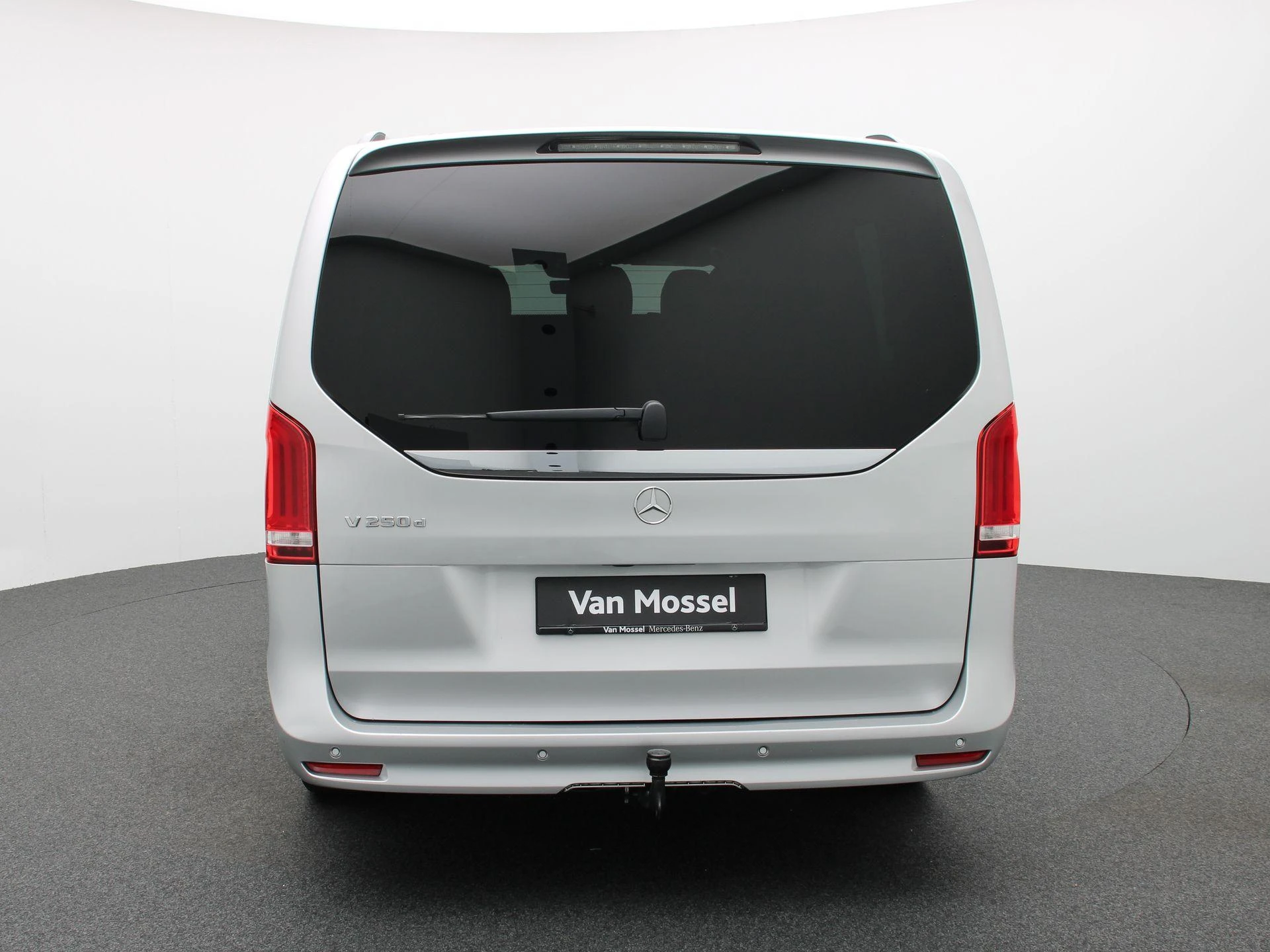 Mercedes-Benz-Classe V-image-4